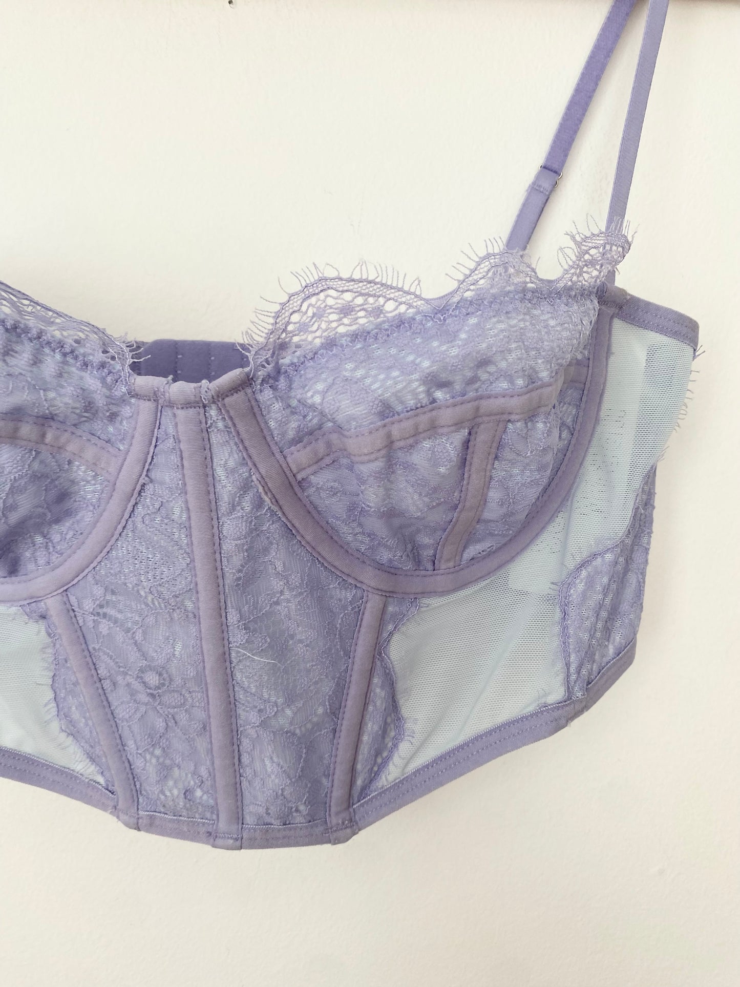 Haut bustier semi-transparent en dentelle Urban Outfitters M/L