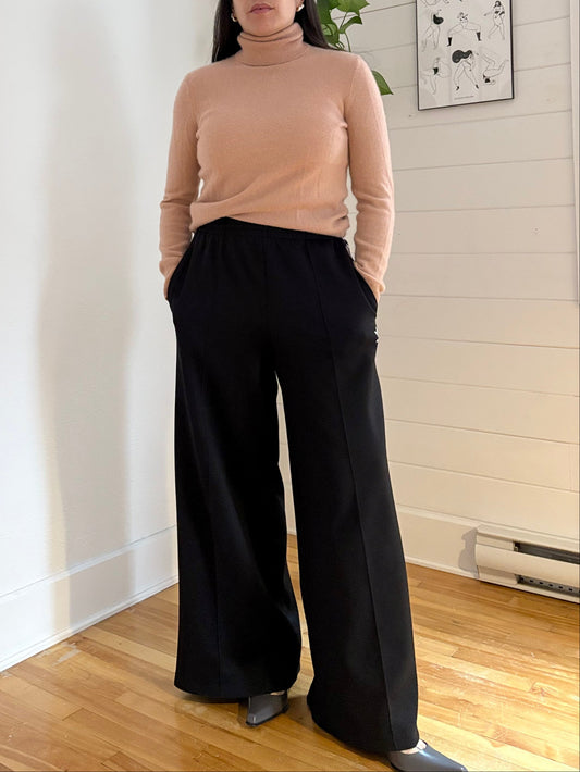 Uniqlo cashmere turtleneck Medium