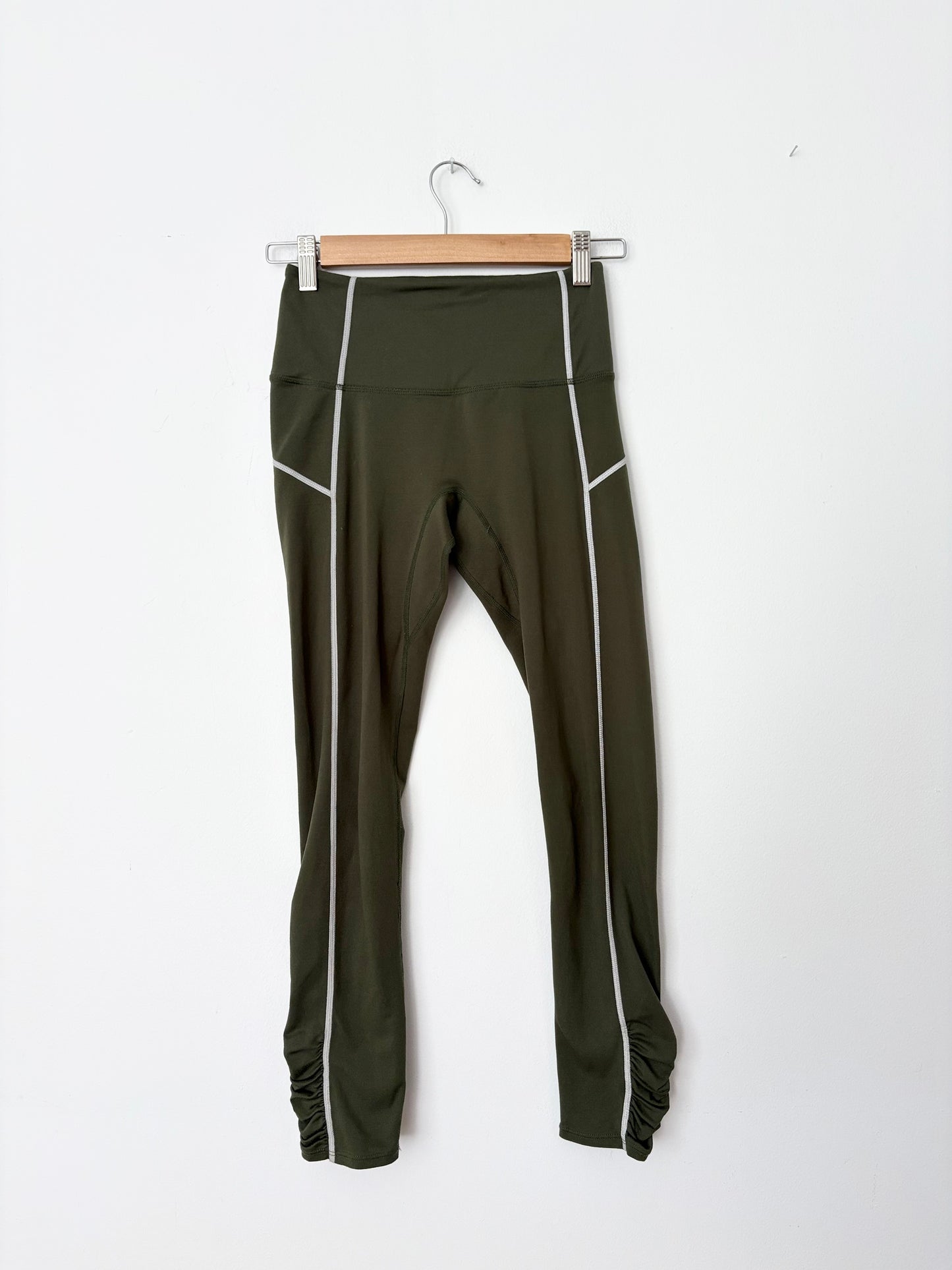 Free people movement you're a peach leggings XS