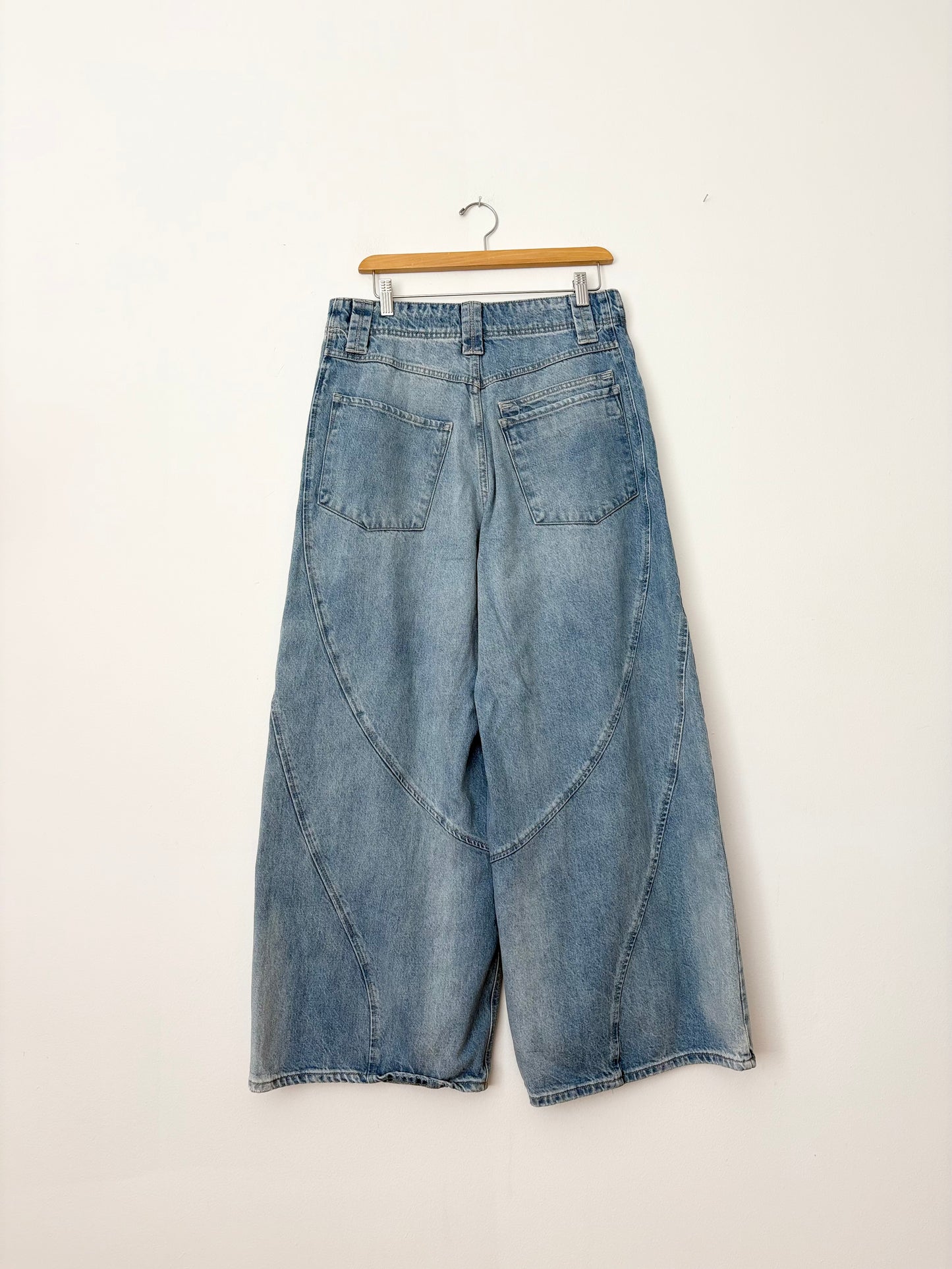 Jean large Free People chill vibes W28/29