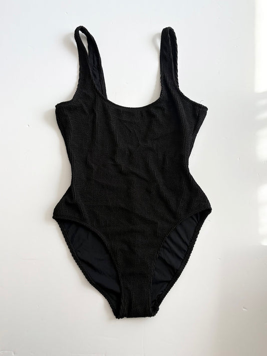 Good American always fits swimsuit L/XL