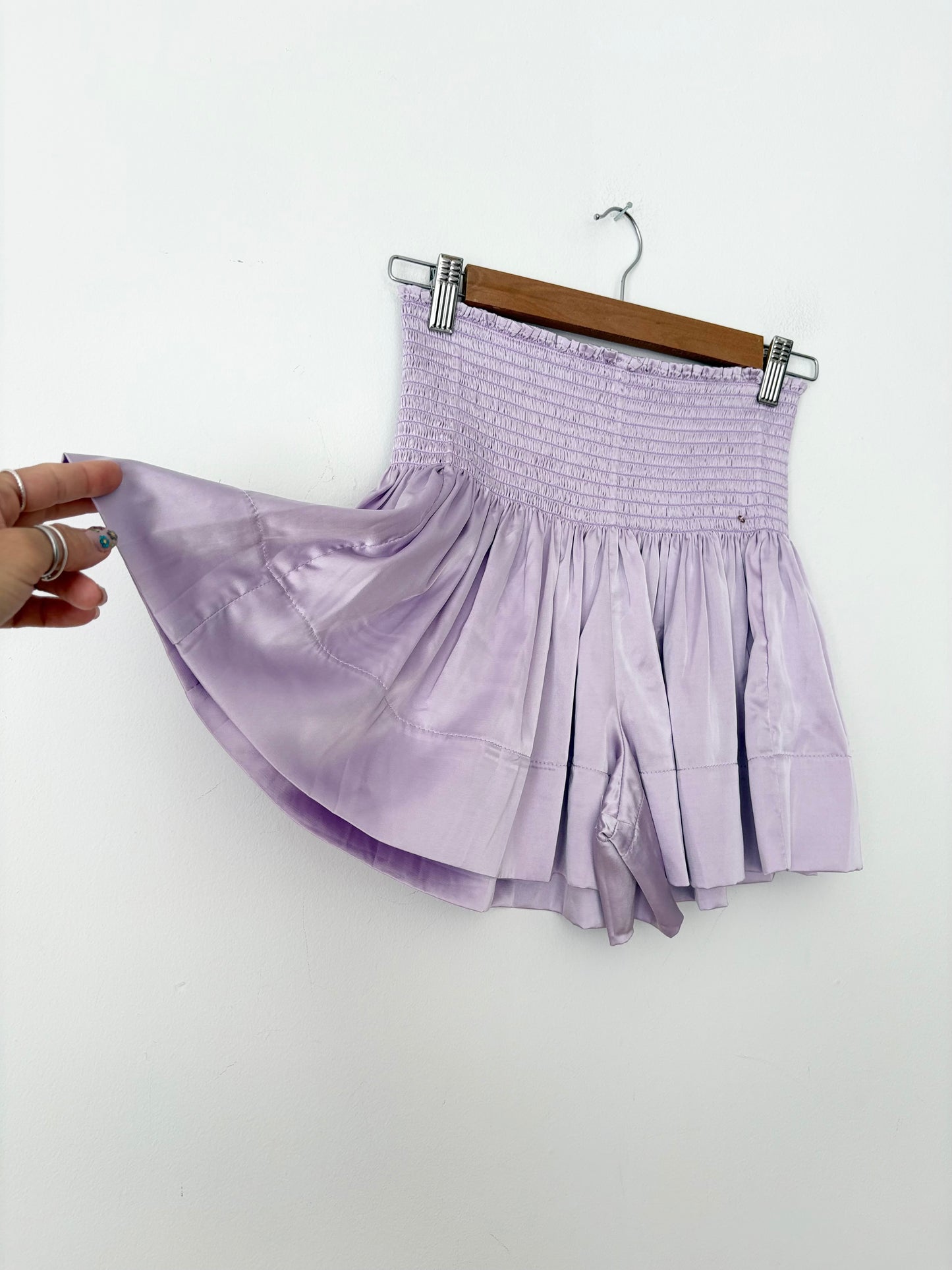 Natural life satin skort Small