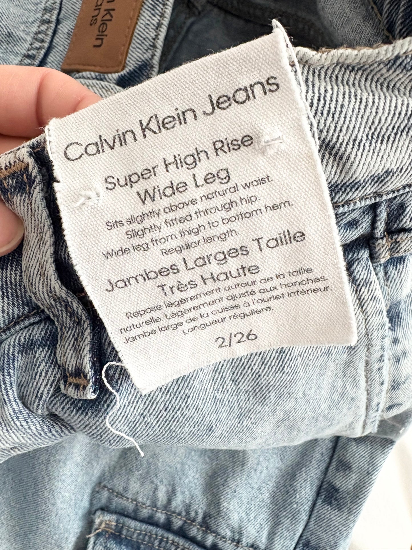 Calvin Klein super high rise wide leg cargo jeans W26