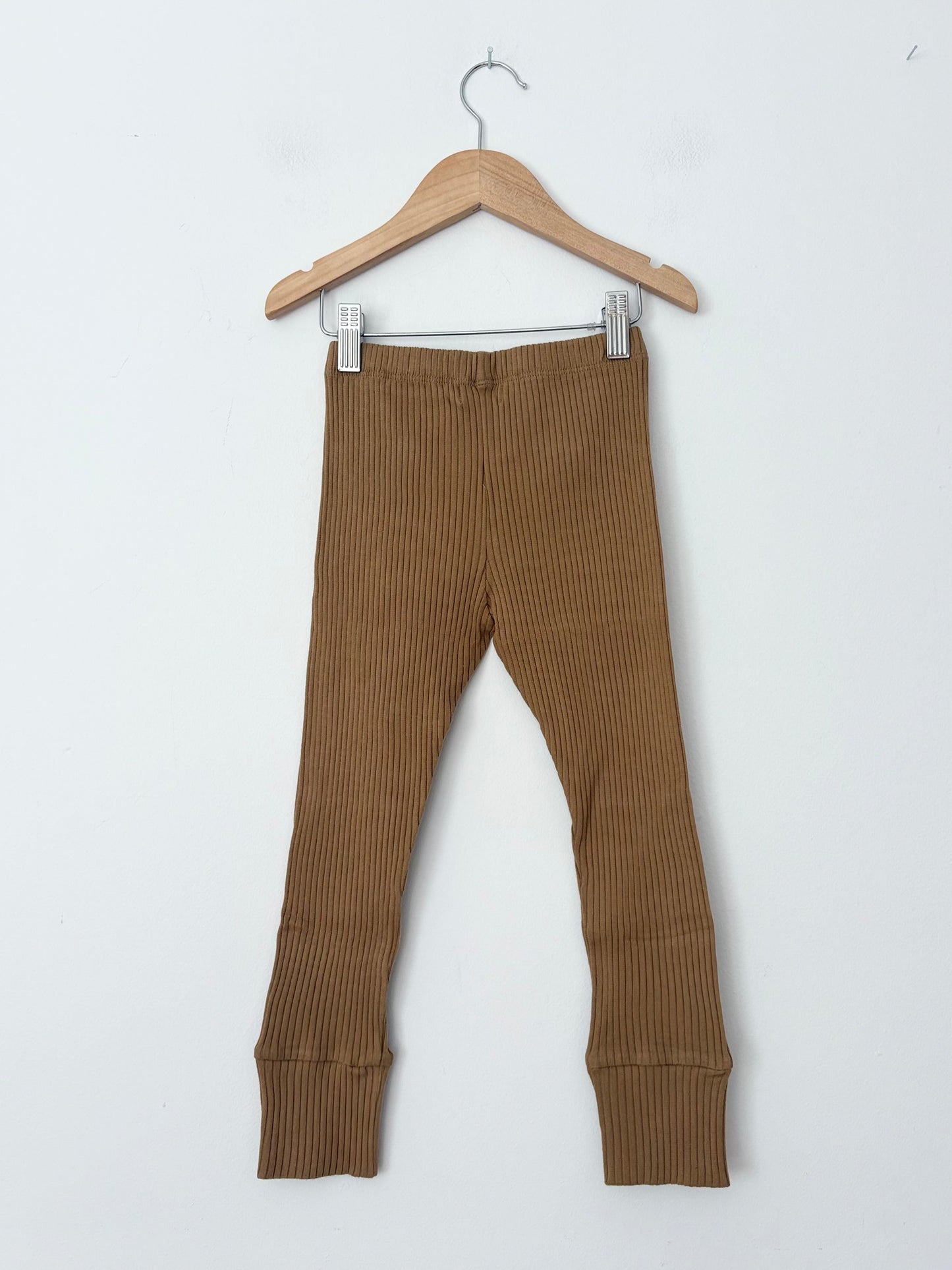 The simple folk ribbed legging in camel *Multiple sizes*