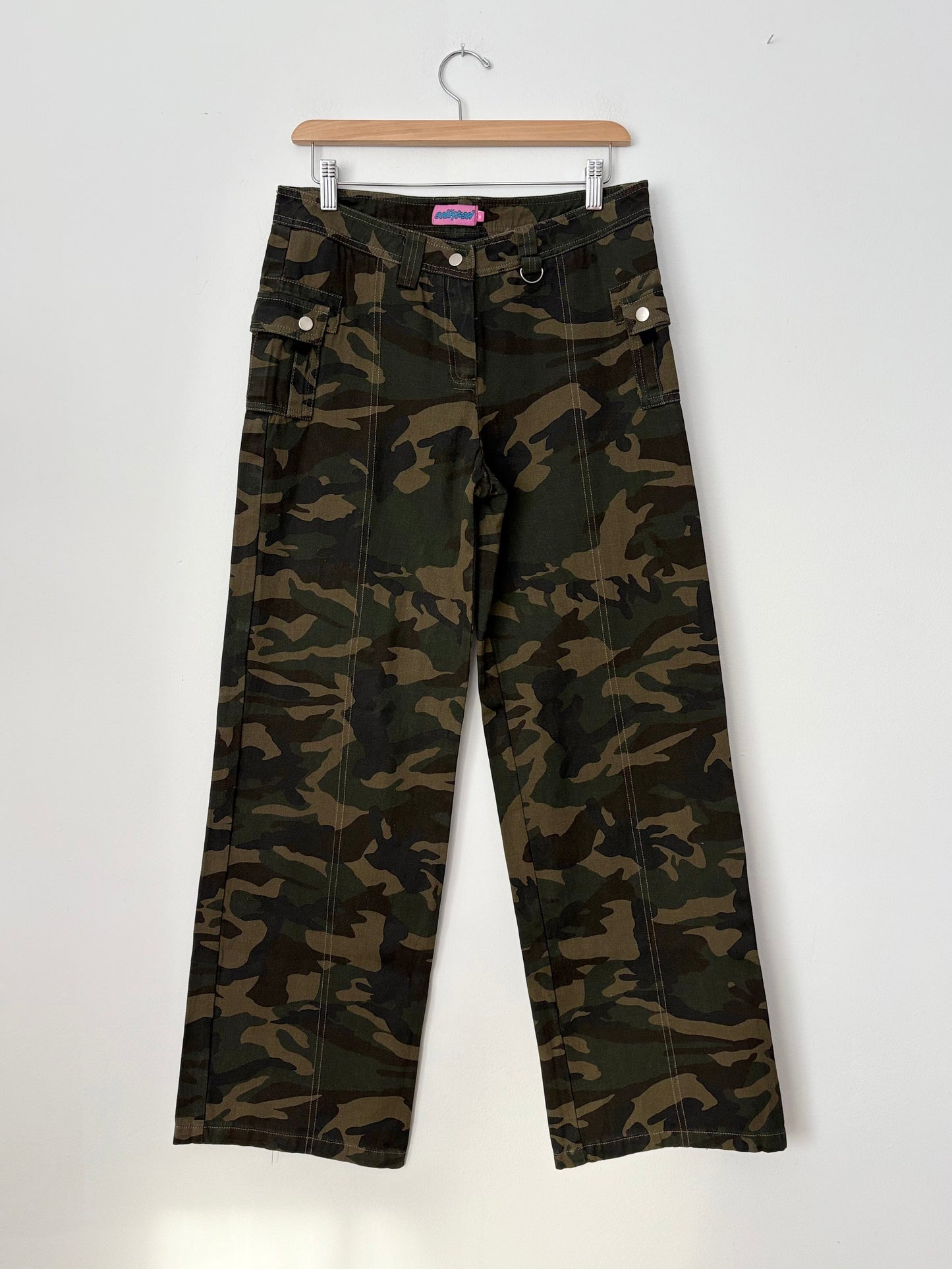 Pantalon cargo taille basse Edikted Aya, taille M