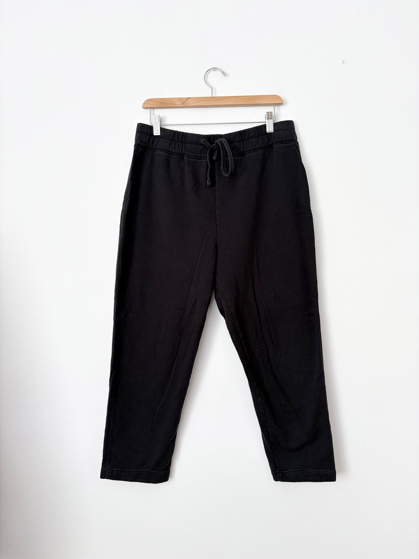 Pantalon de survêtement fuselé James Perse, taille M/L