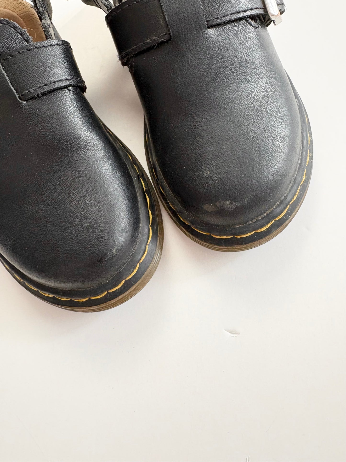 Dr.Martens strappy mules US10