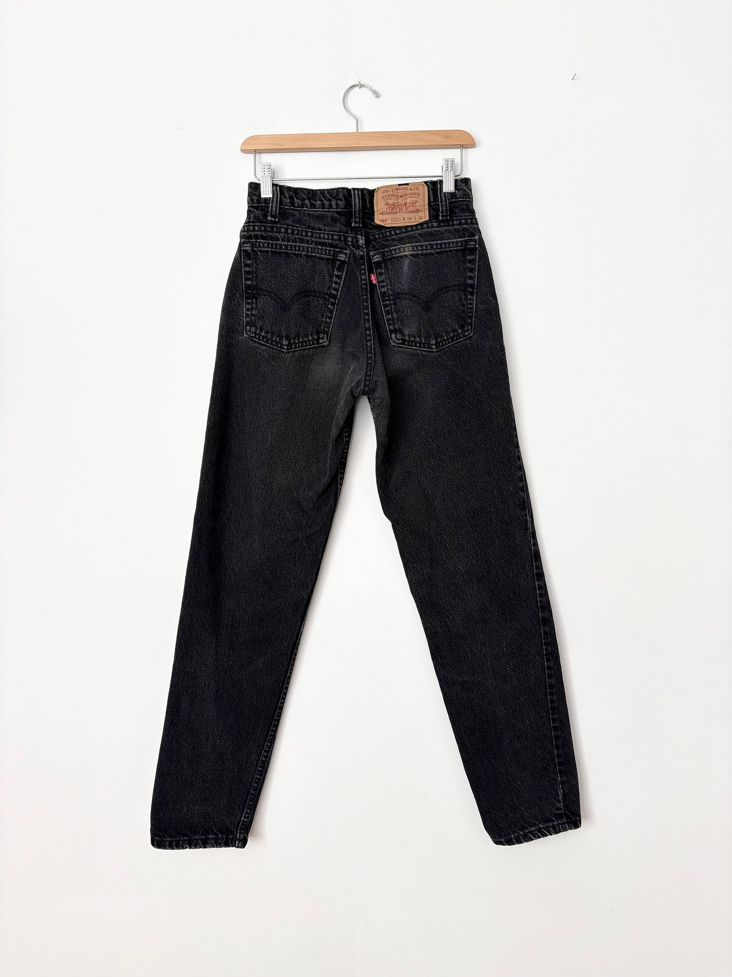Vintage black levis 550 W25/26