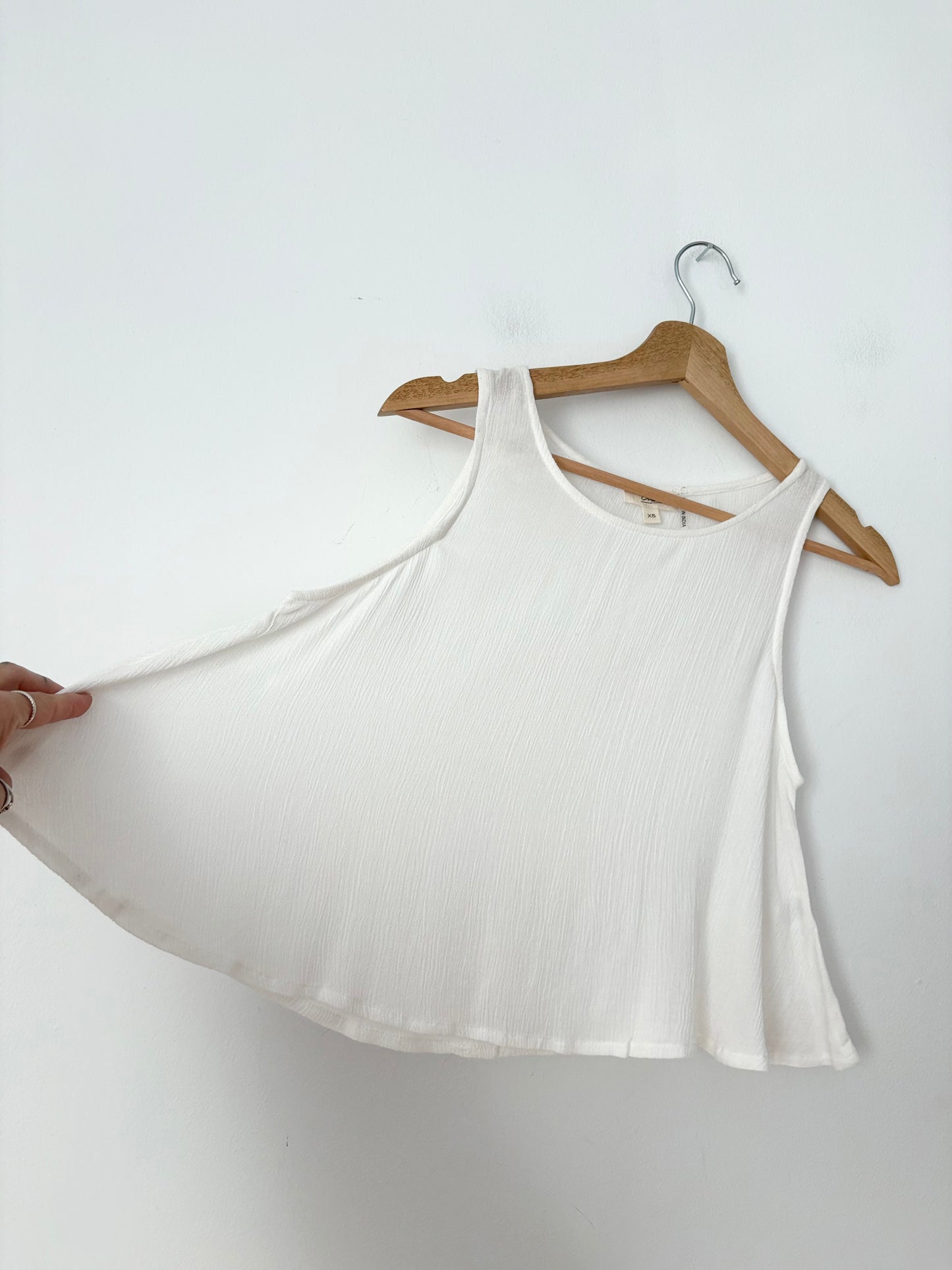 Elan semi sheer flowy tank top XS/S