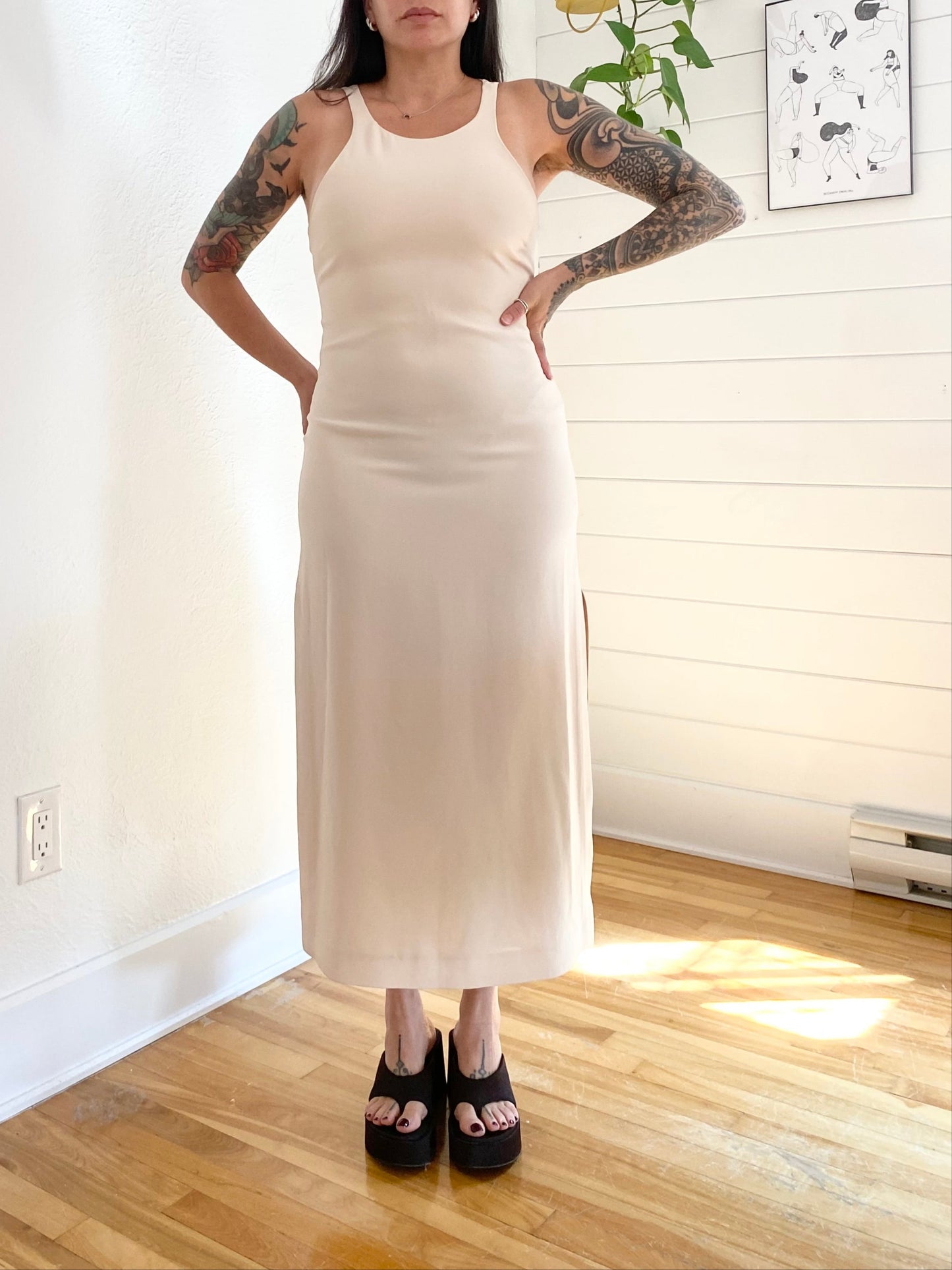 Robe midi moulante Elizabeth & James, taille S 
