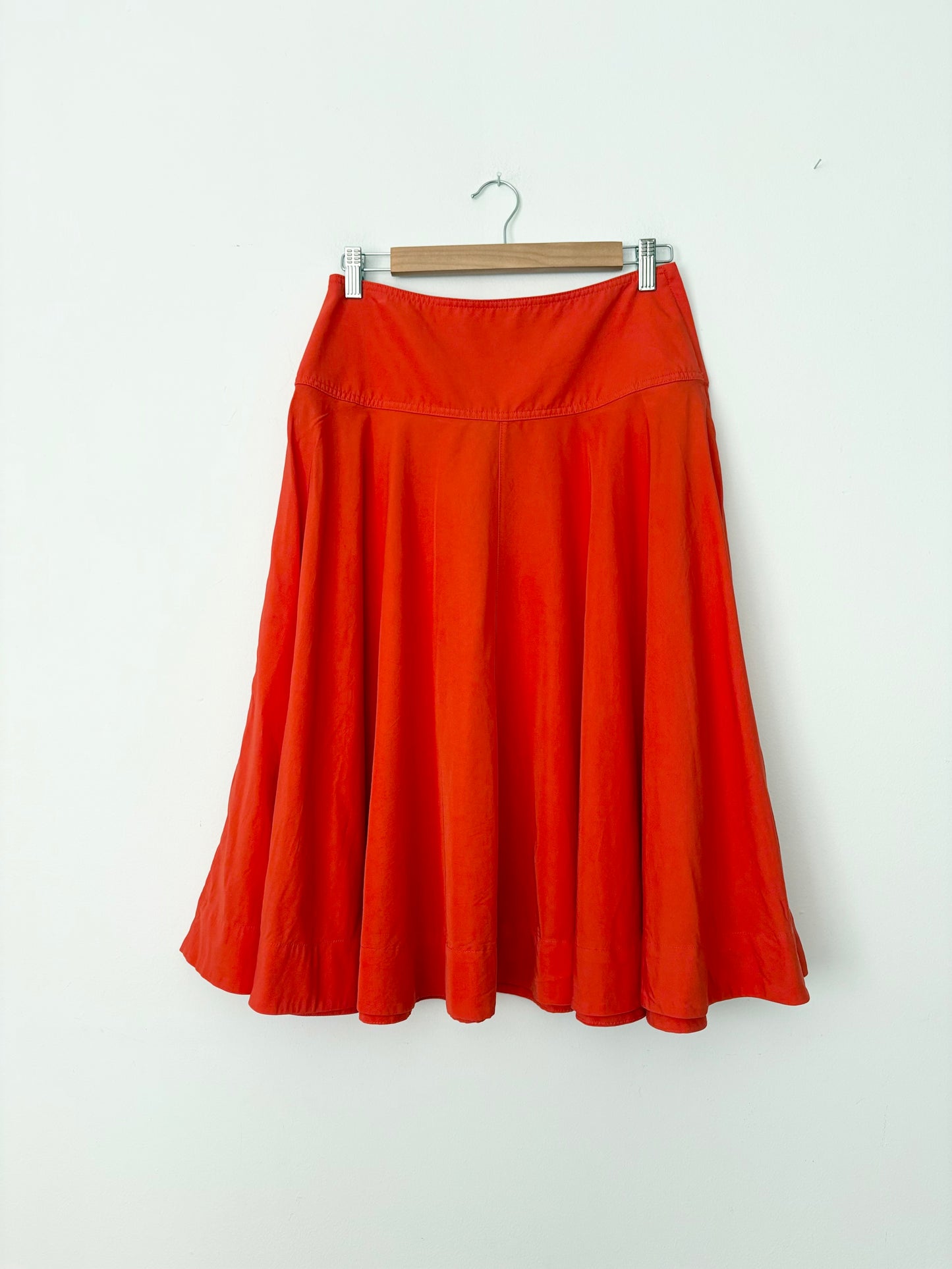 Uniqlo UUU flare midi skirt W27