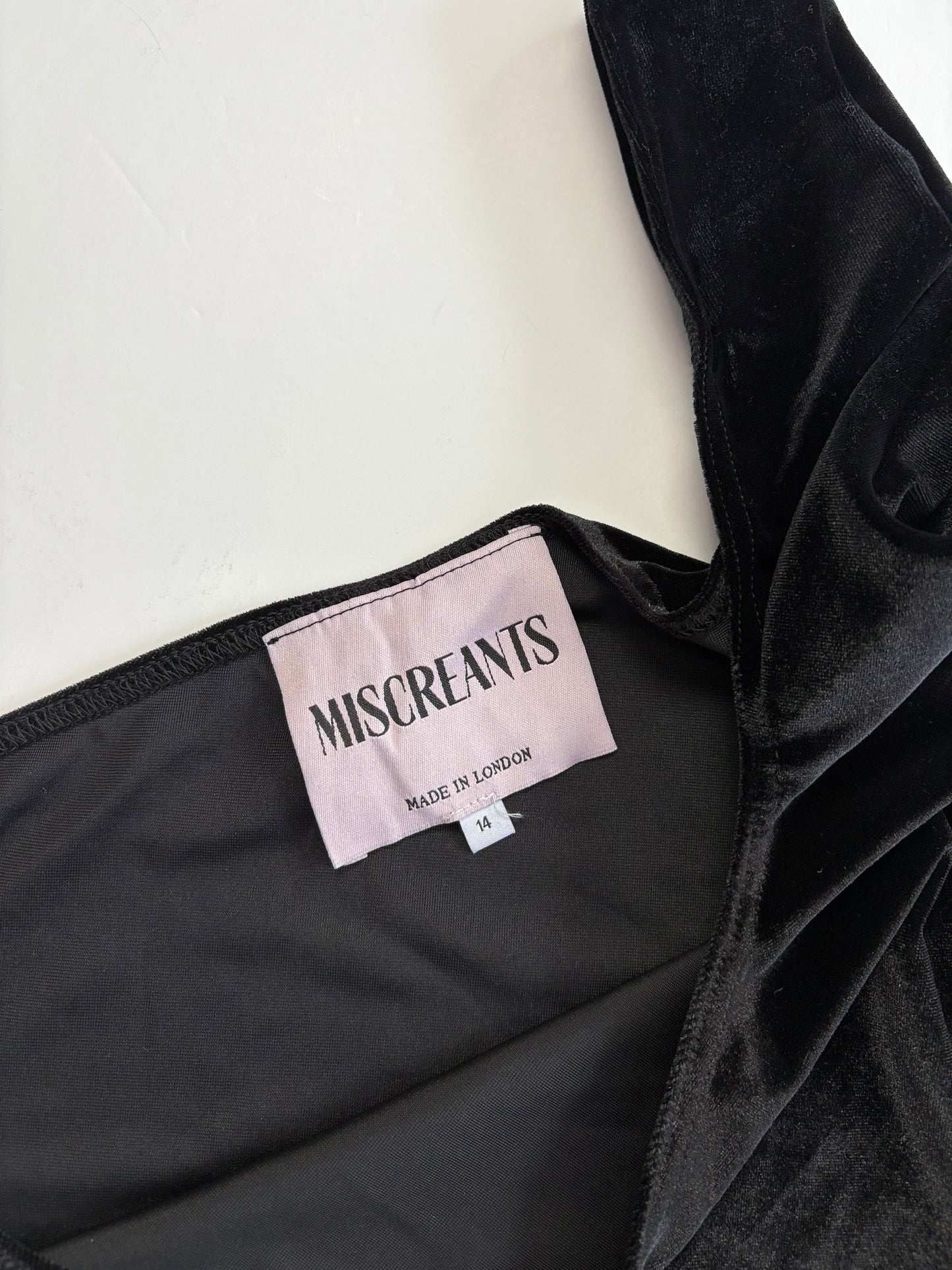 Robe Gina en velours asymétrique à une épaule, taille L/XL