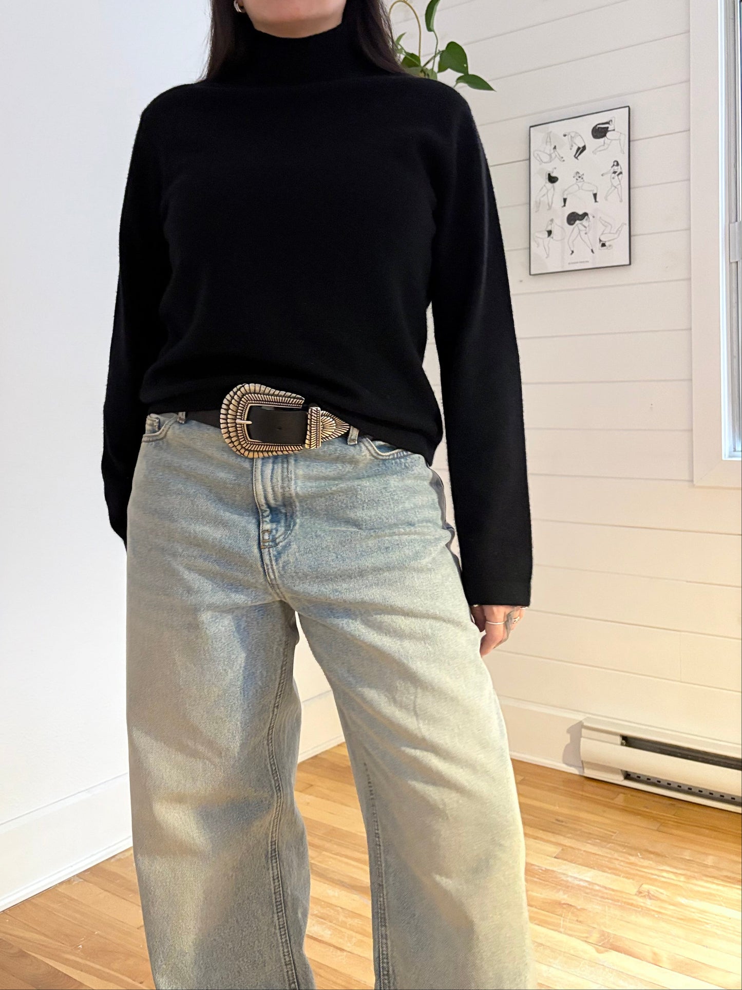 Lord & Taylor mockneck cashmere sweater Large