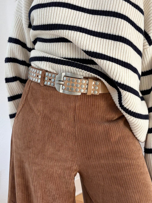 Studded leather belt M/L