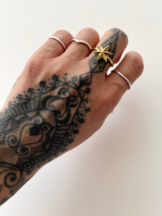 Noir NYC gold star ring