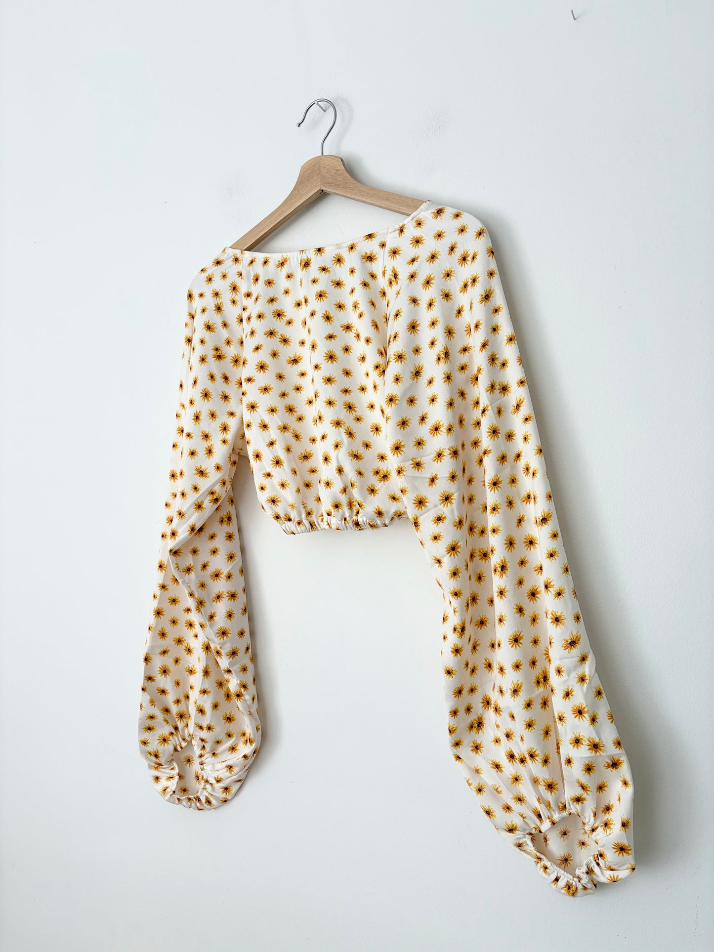 Weworewhat Disty daisy billow sleeve top Small