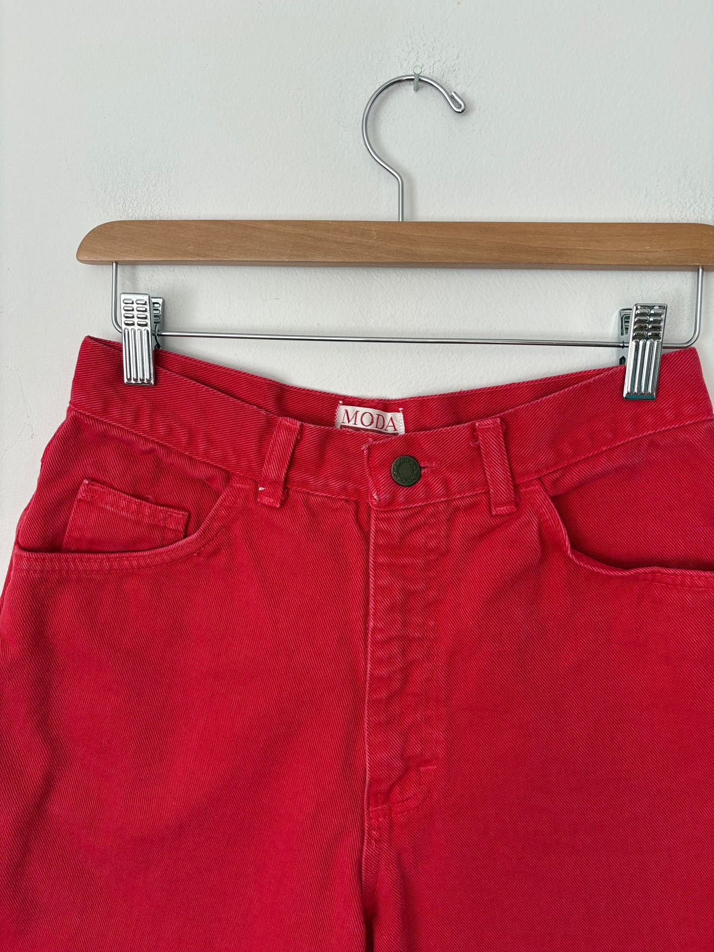 Short bermuda en jean rouge vintage Taille 26