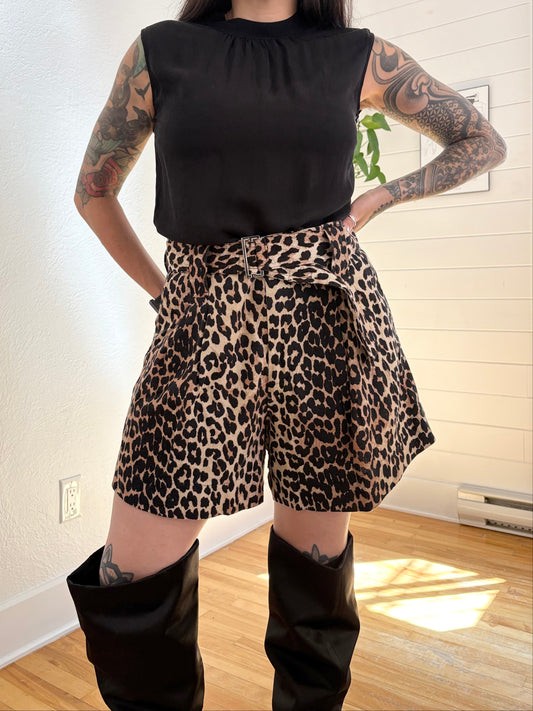 Ganni linen canvas belted leopard shorts Large