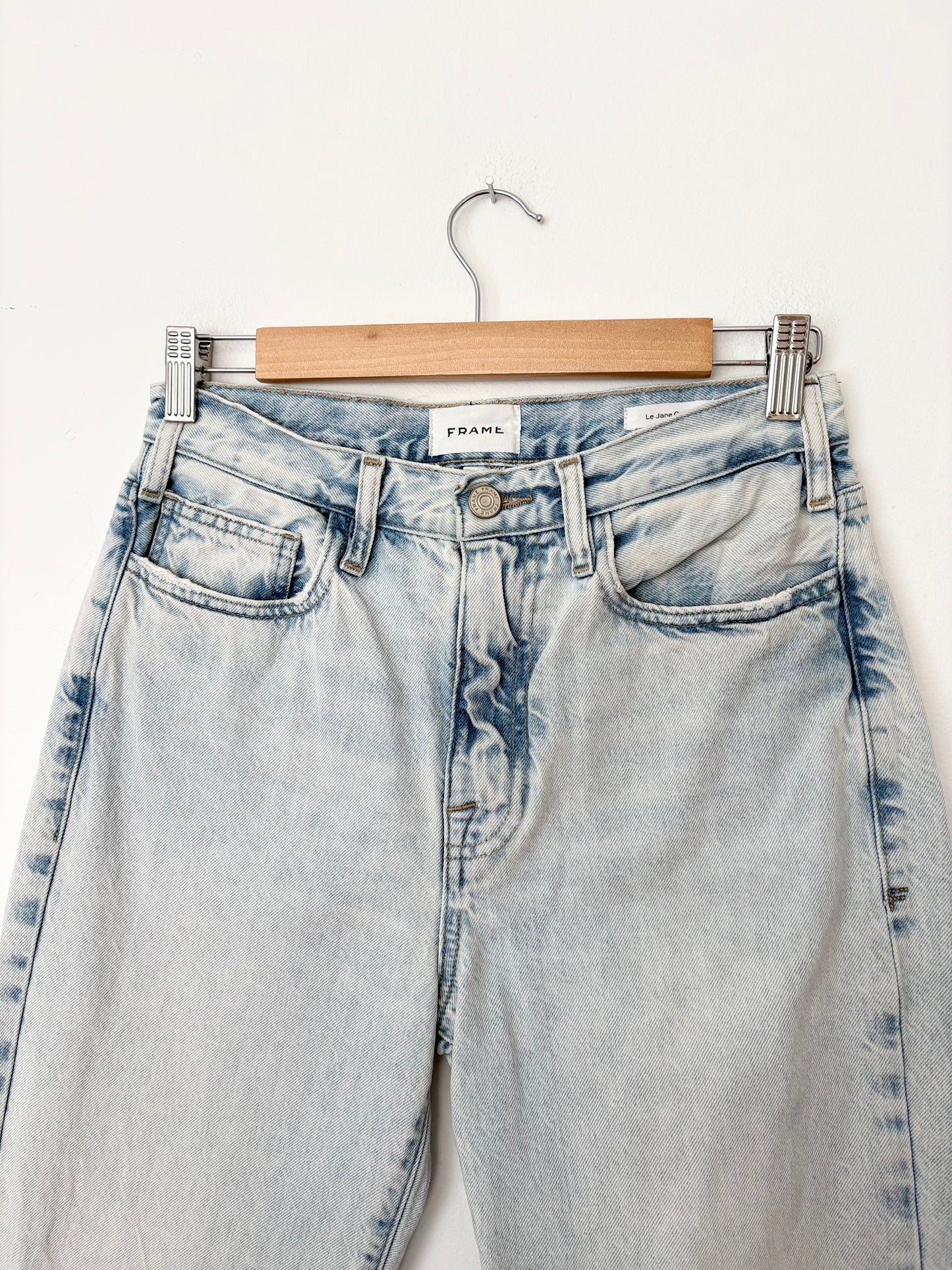 Frame le jane crop jeans W26