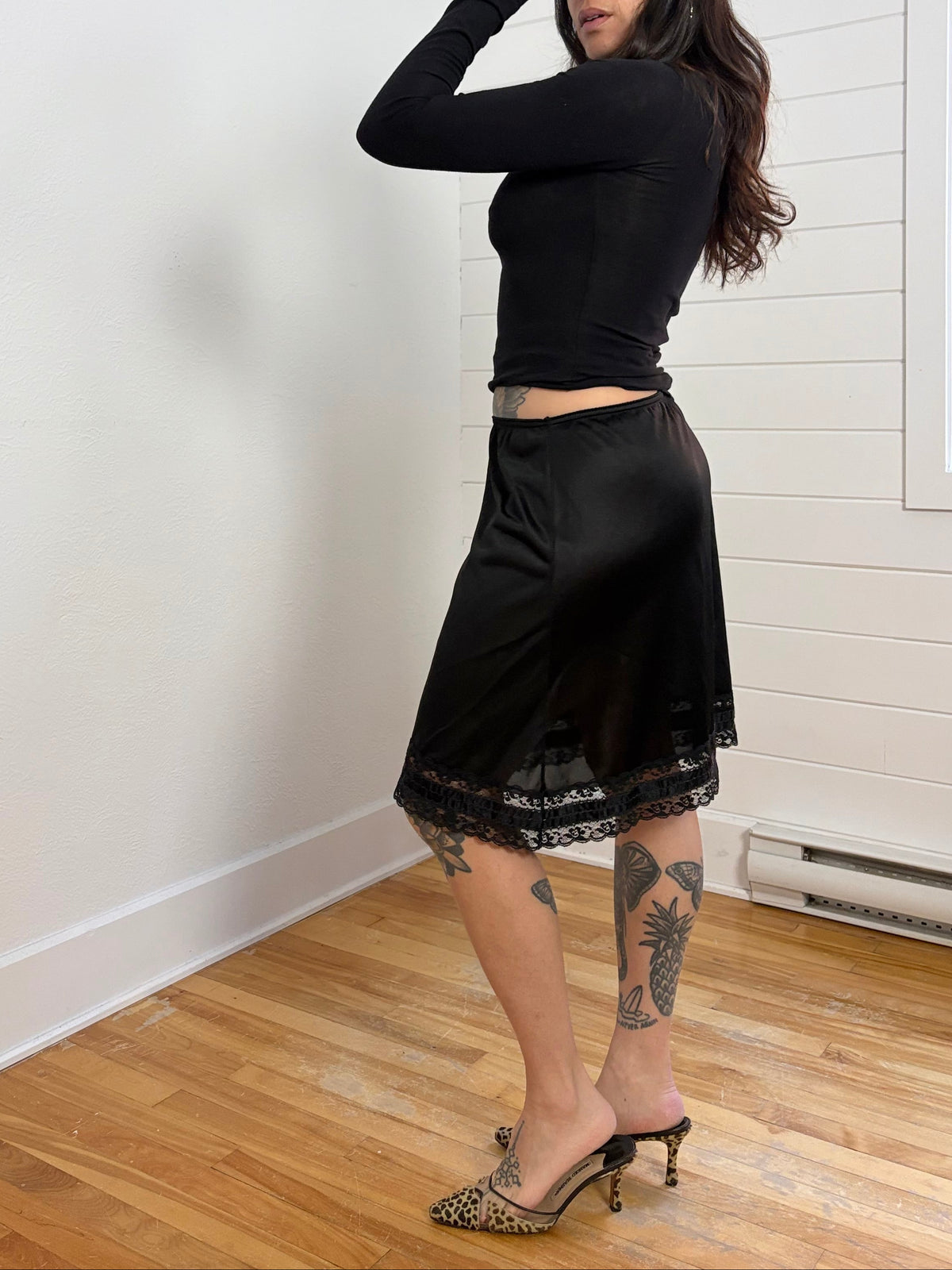 Jupe midi vintage avec bordure en dentelle M/L