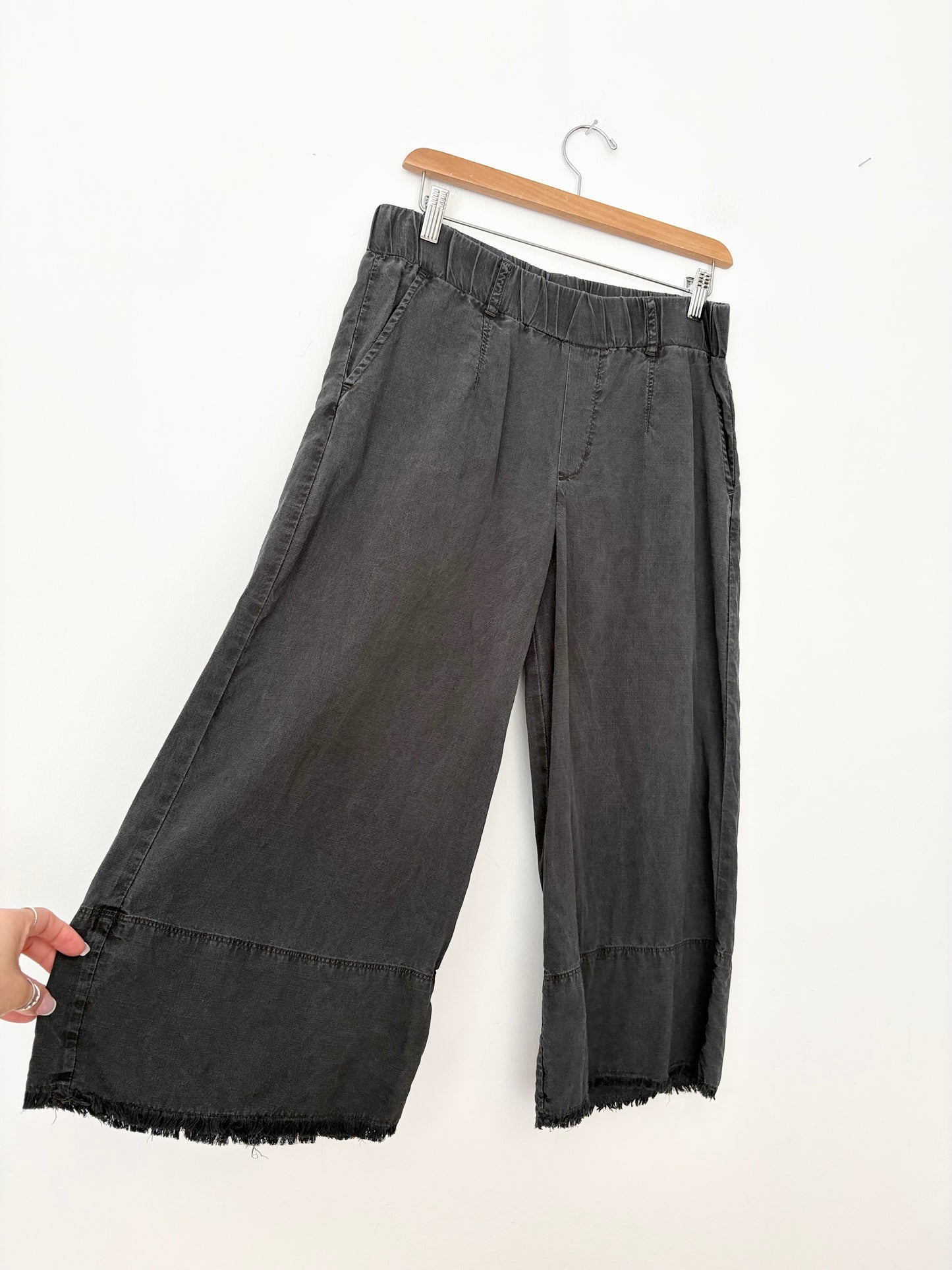 Cloth & stone breezy wide leg culottes Small