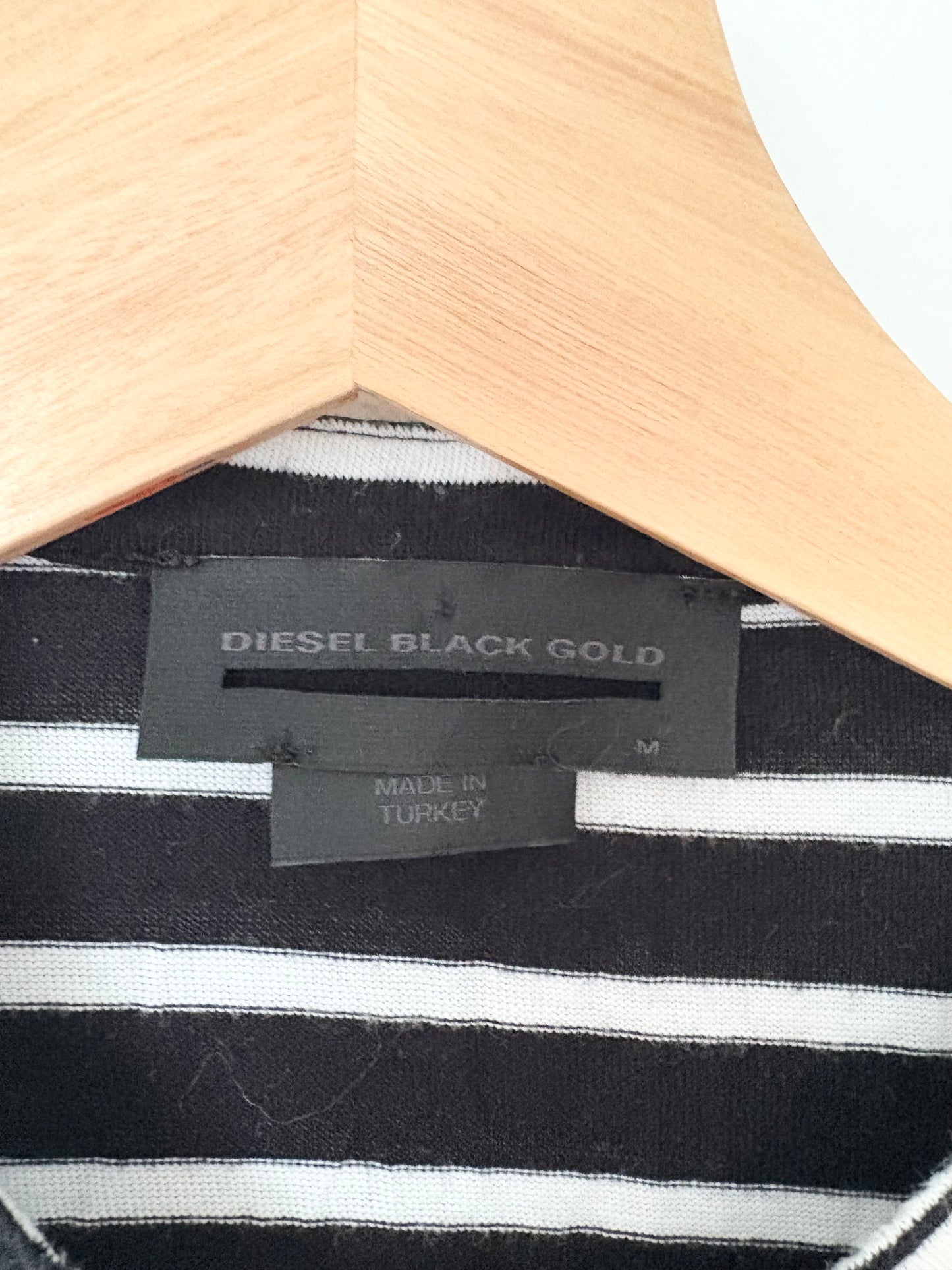 Diesel black gold stripe henley M/L
