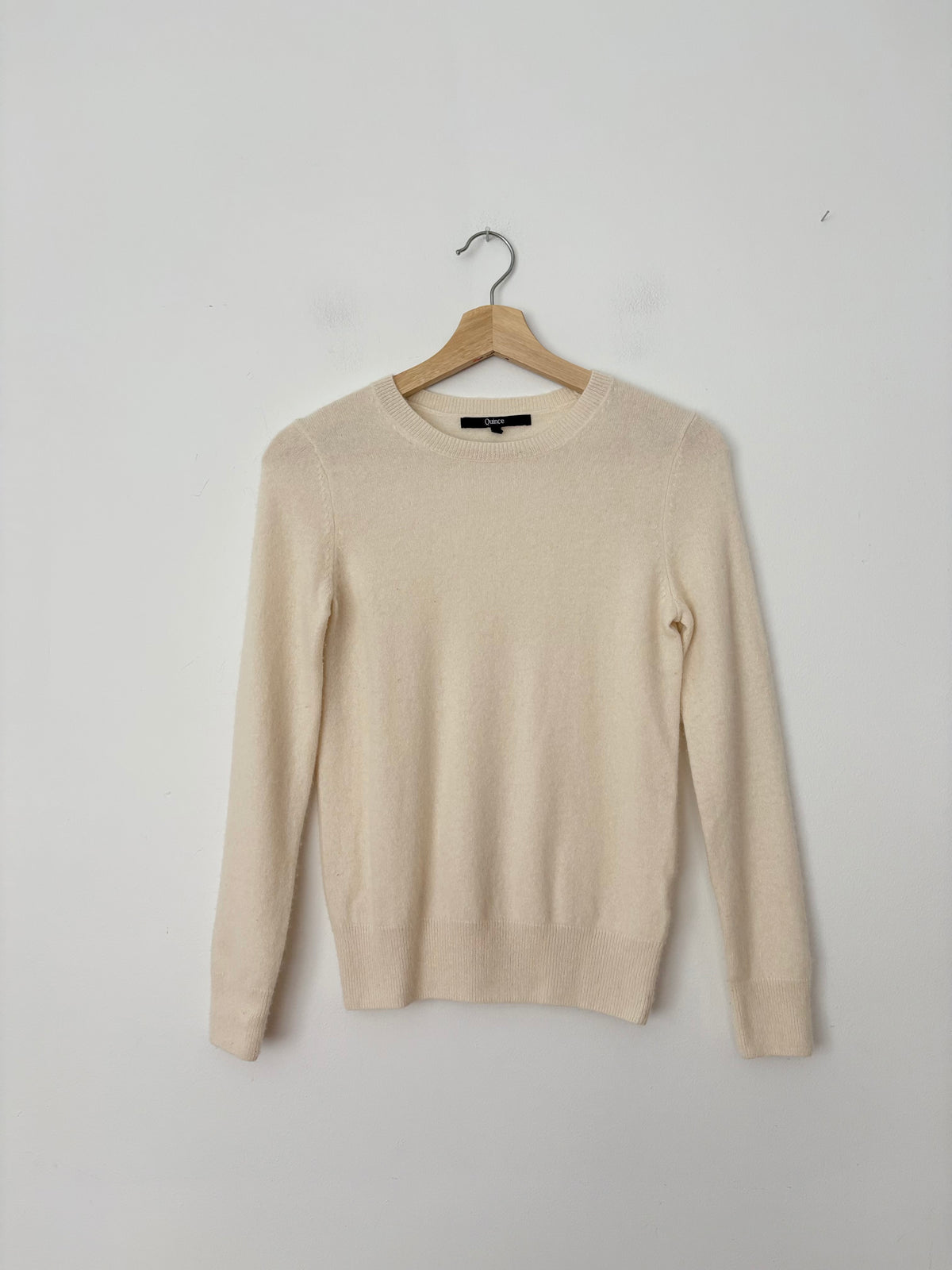 Quince cashmere crewneck sweater Small