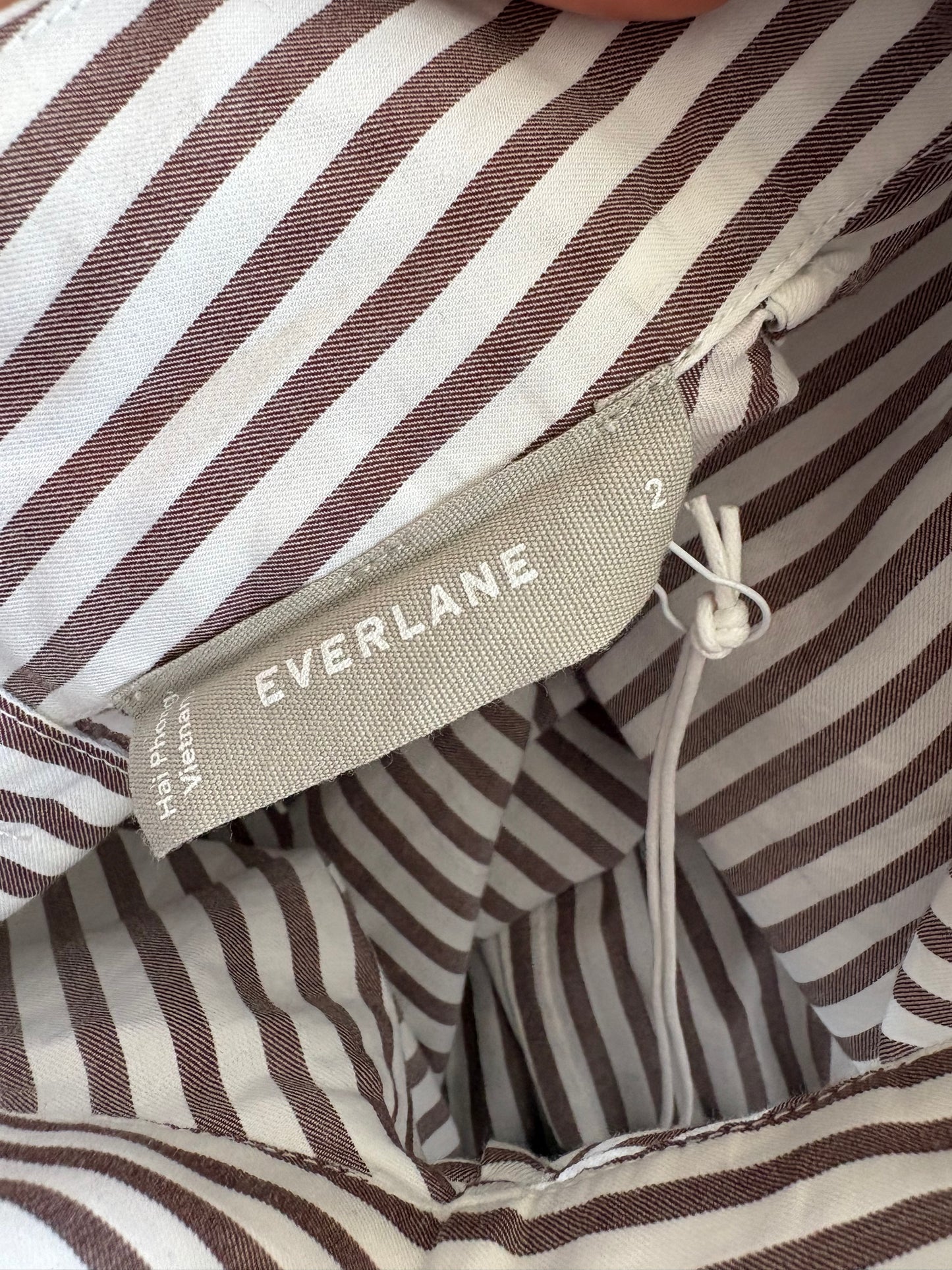 Blouse Everlane à rayures et épaulettes, taille S