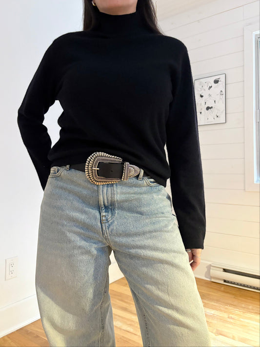 Lord & Taylor mockneck cashmere sweater Large