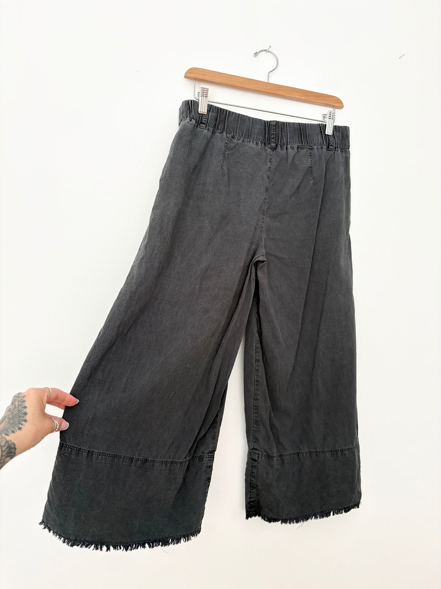 Cloth & stone breezy wide leg culottes Small