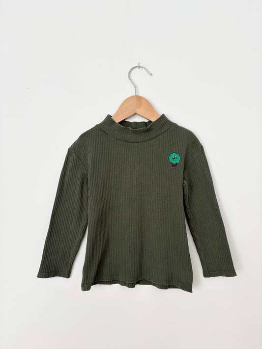 The campamento green turtleneck 4T