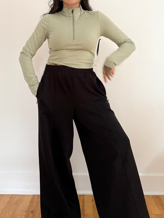 IVL Collective cropped 1/2 Zip pullover Medium