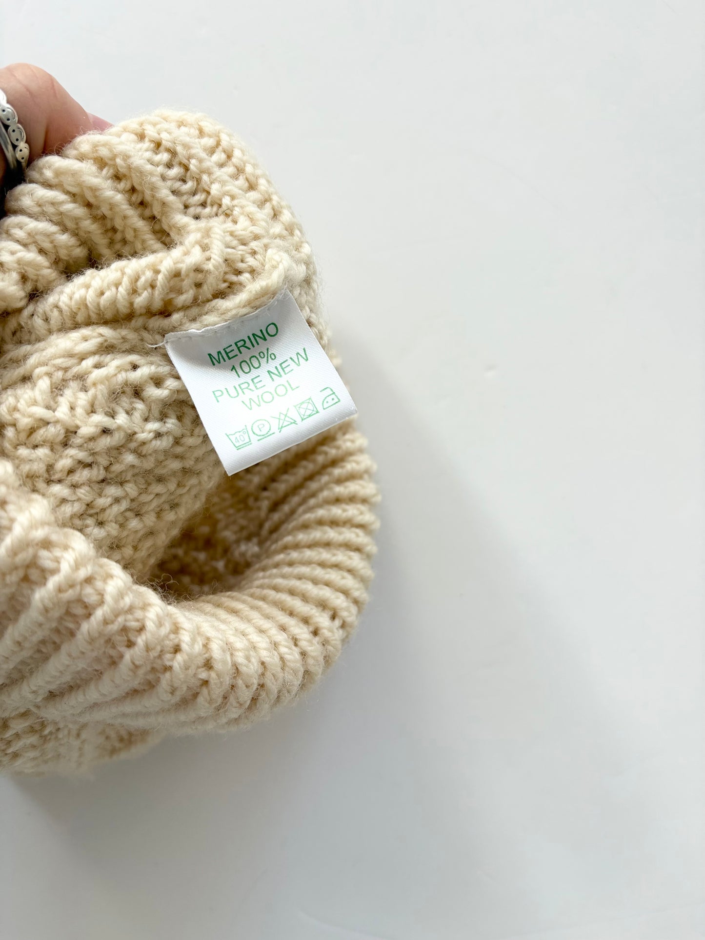 Merino wool cable knit pompom hat Small