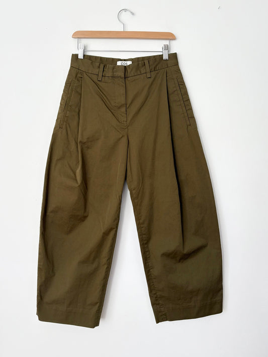COS barrel leg pleated ankle chinos W27