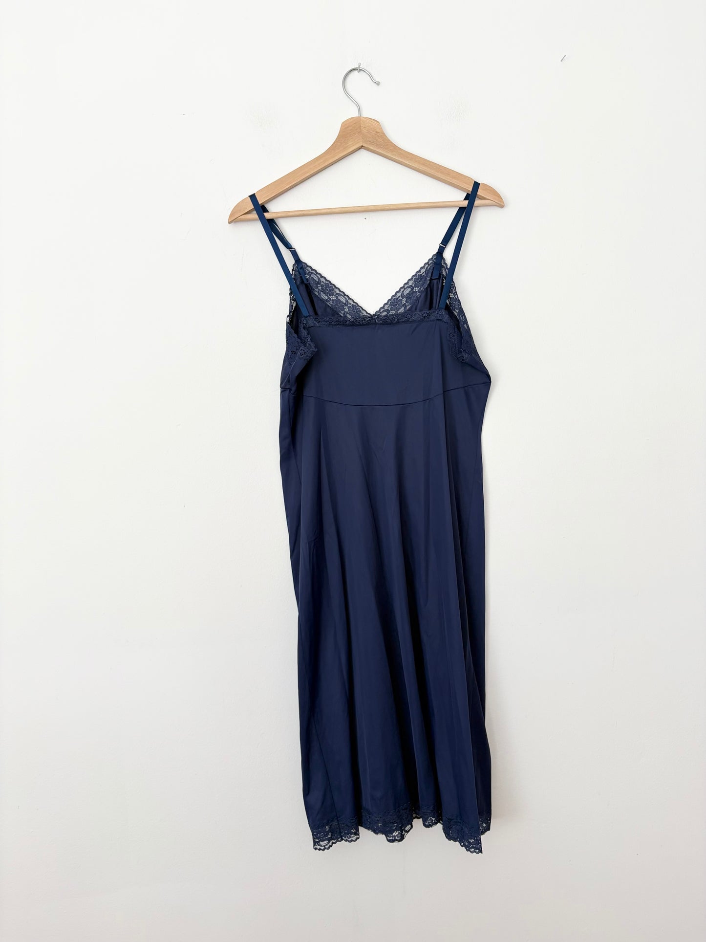 Robe nuisette vintage Vanity Fair en dentelle, taille large