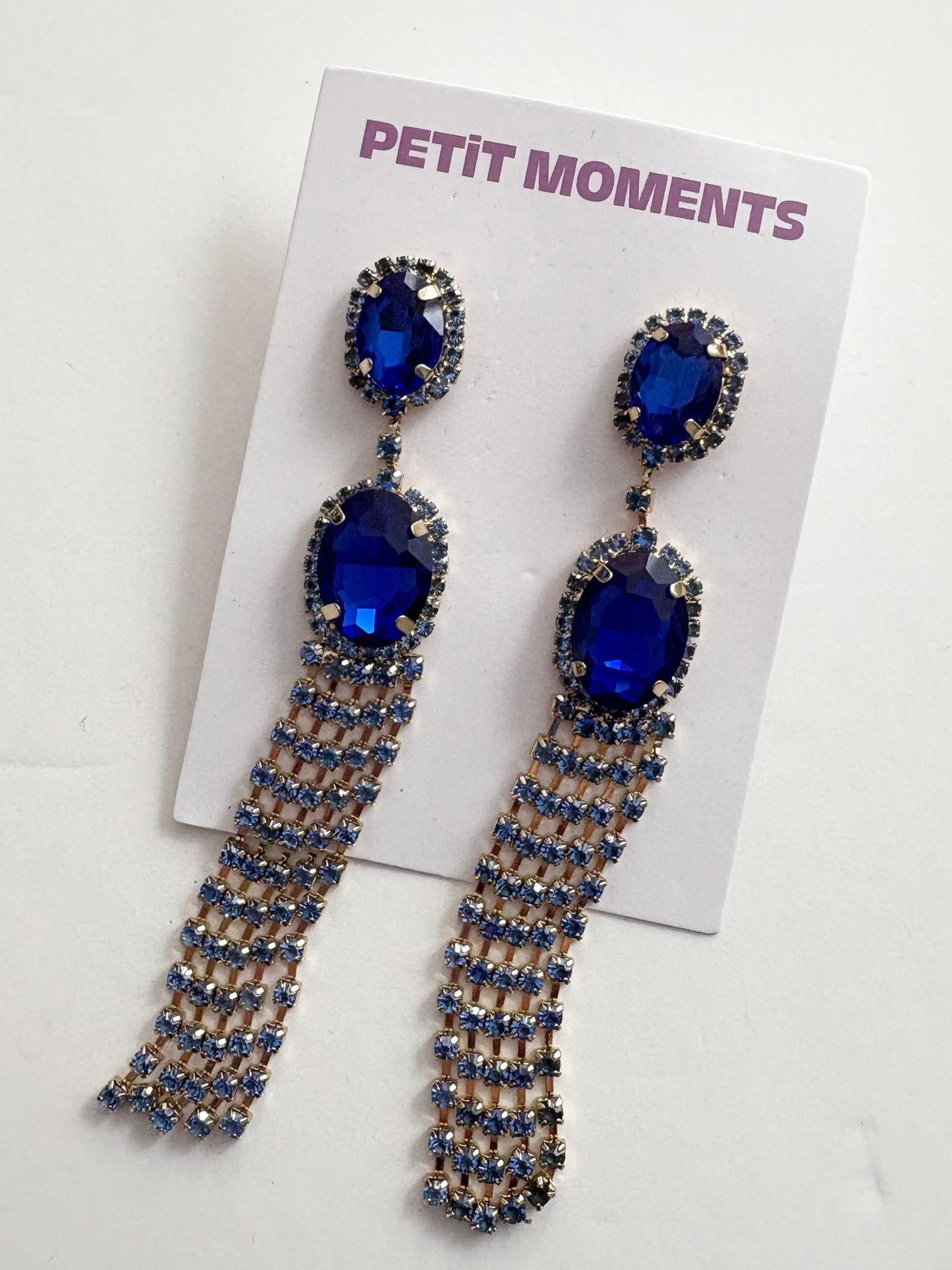 Boucles d'oreilles pendantes Petits Moments Wolf bleu saphir