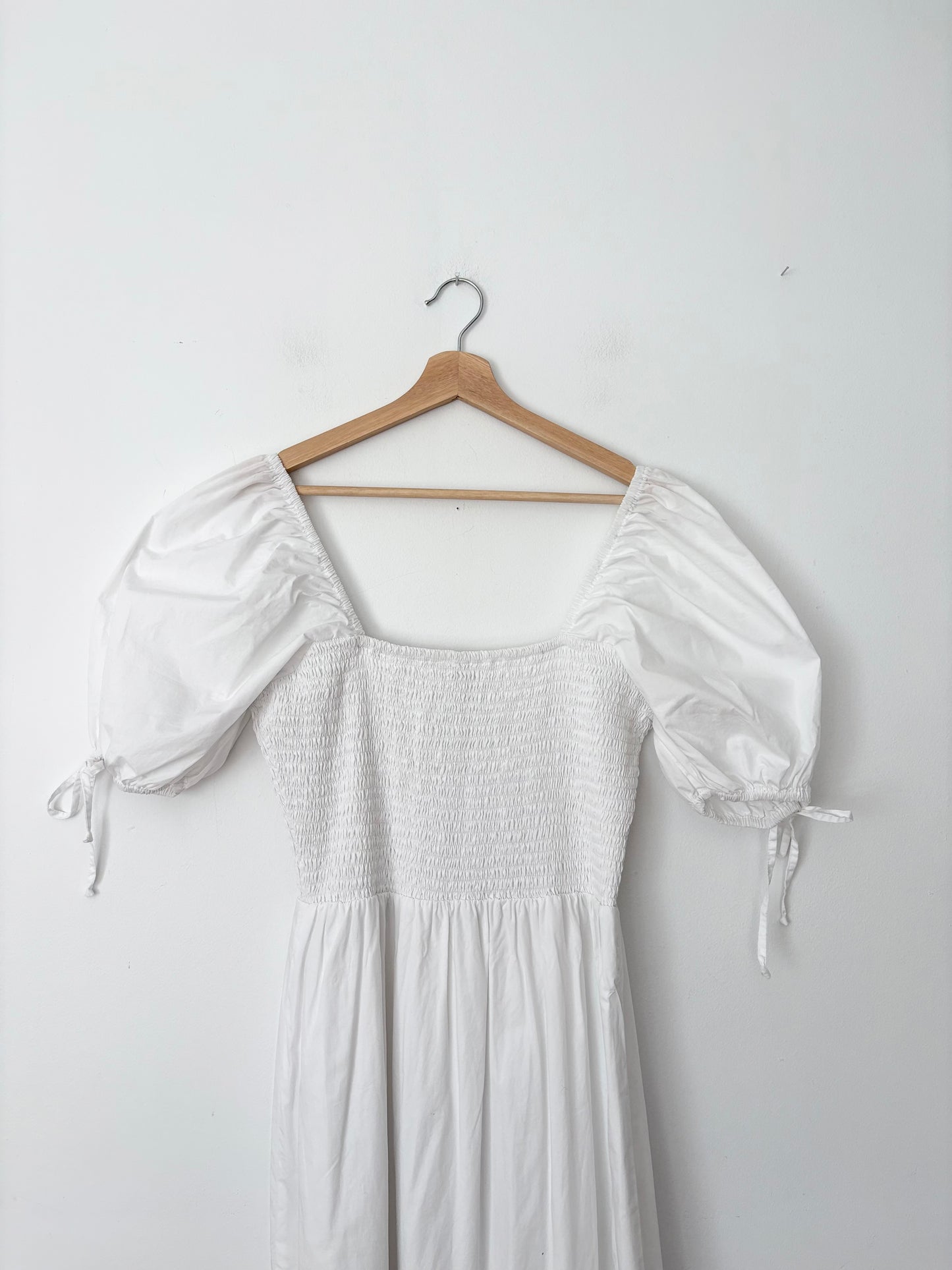 Faithfull The Brand Robe mi-longue smockée Lithana Grande