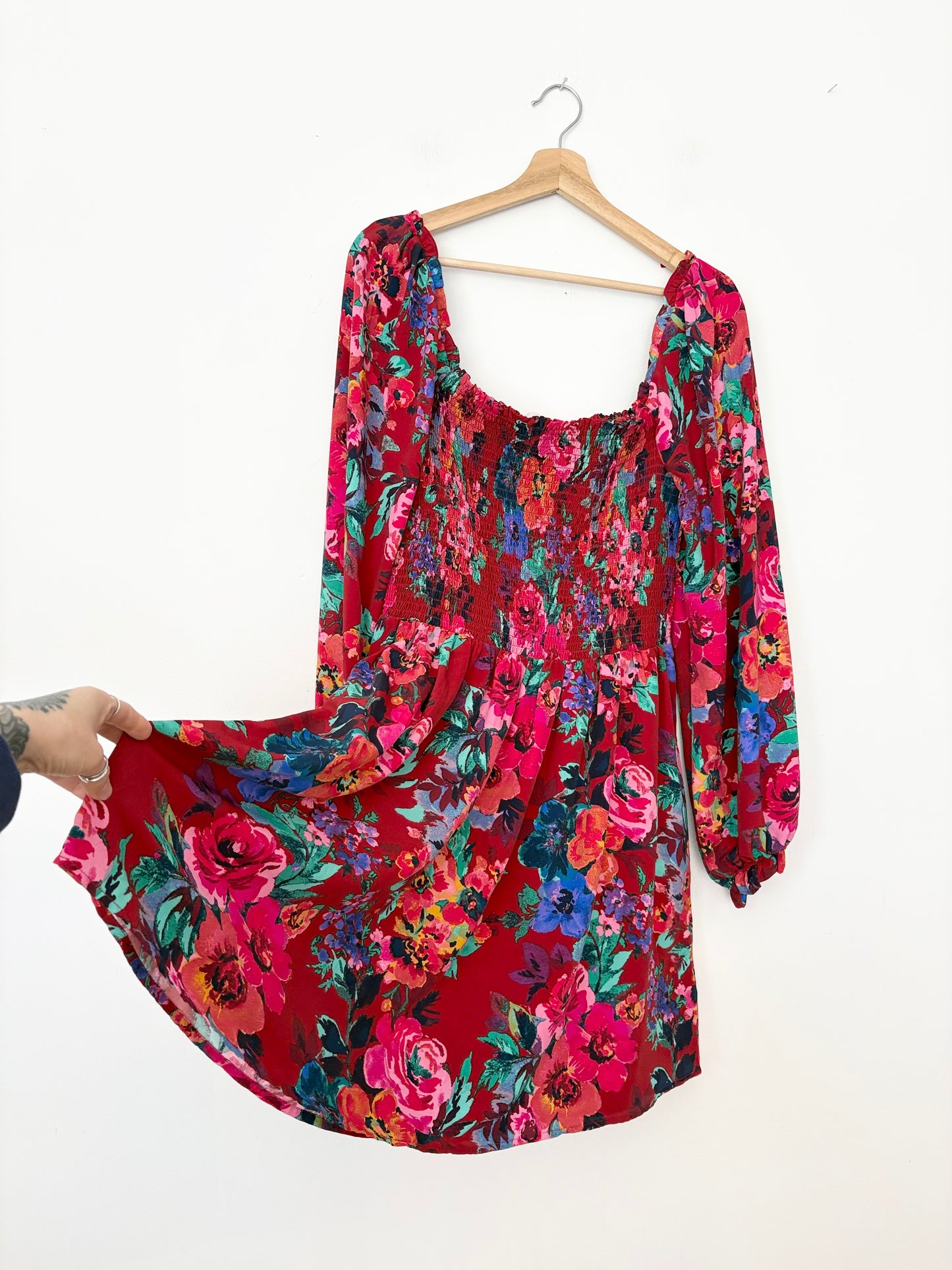 Robe longue à fleurs smockée Charles Henry à manches longues XL