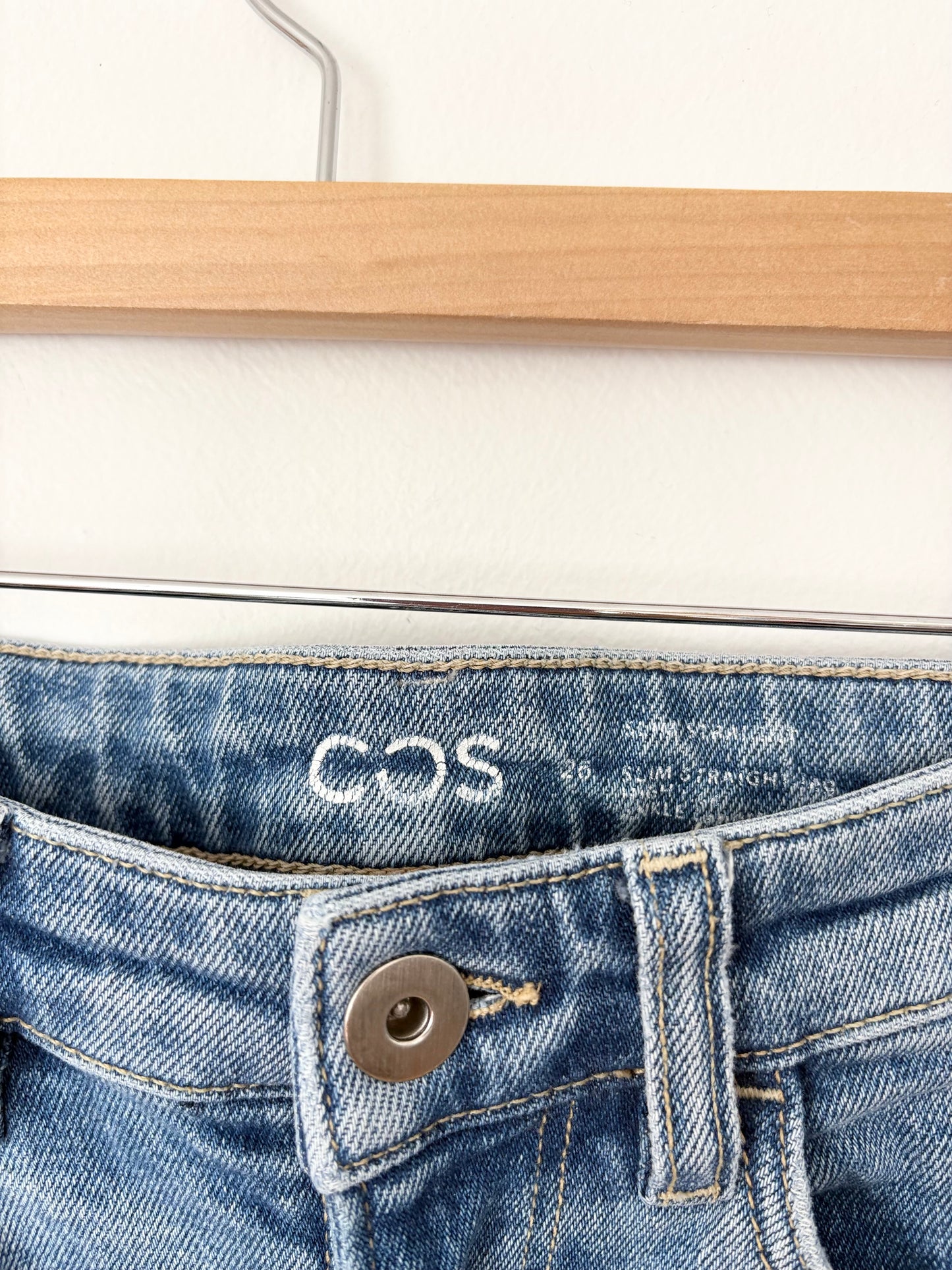 COS slim straight ankle length jeans W26