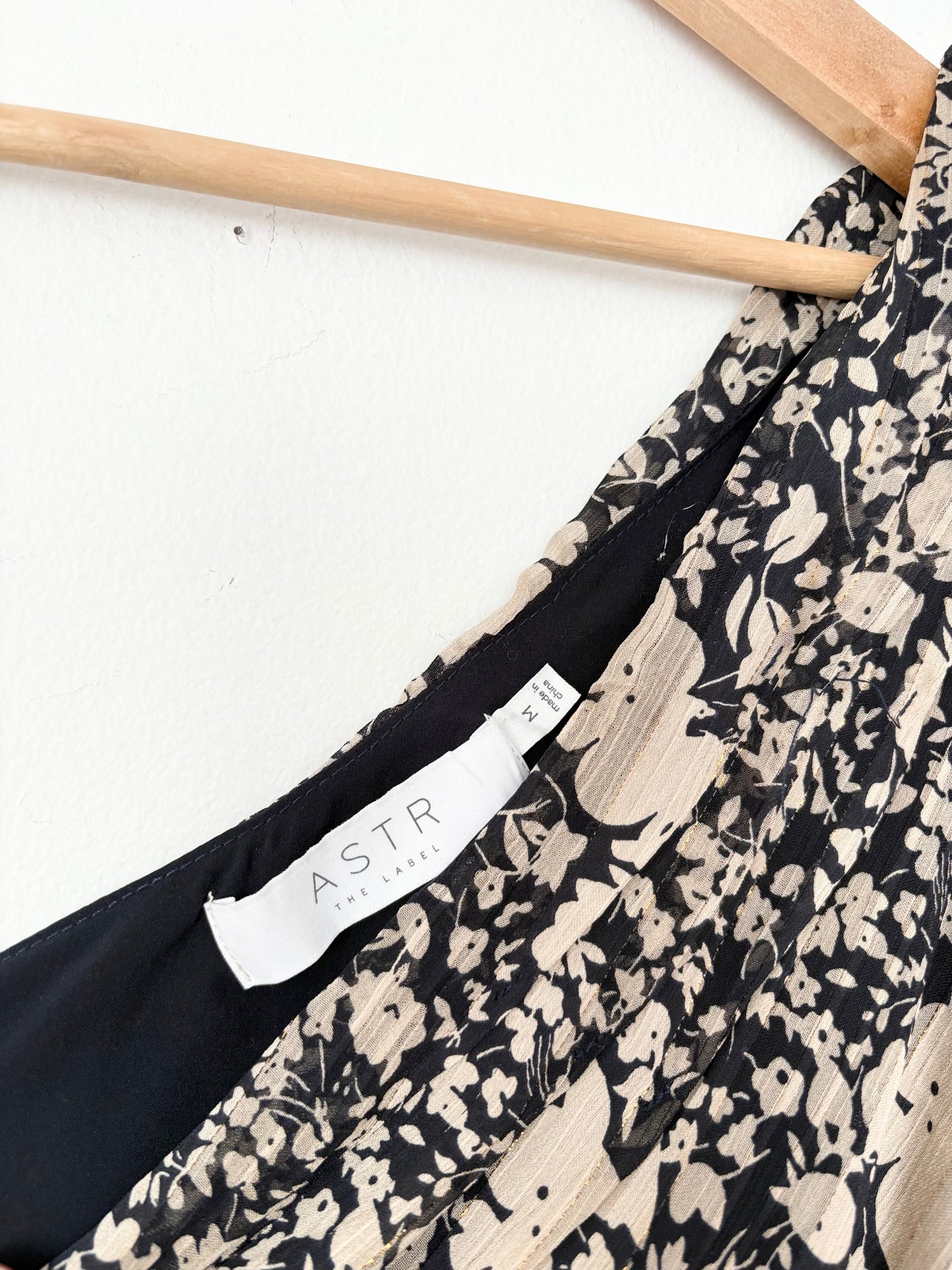 ASTR The label Santorini robe midi à volants S/M