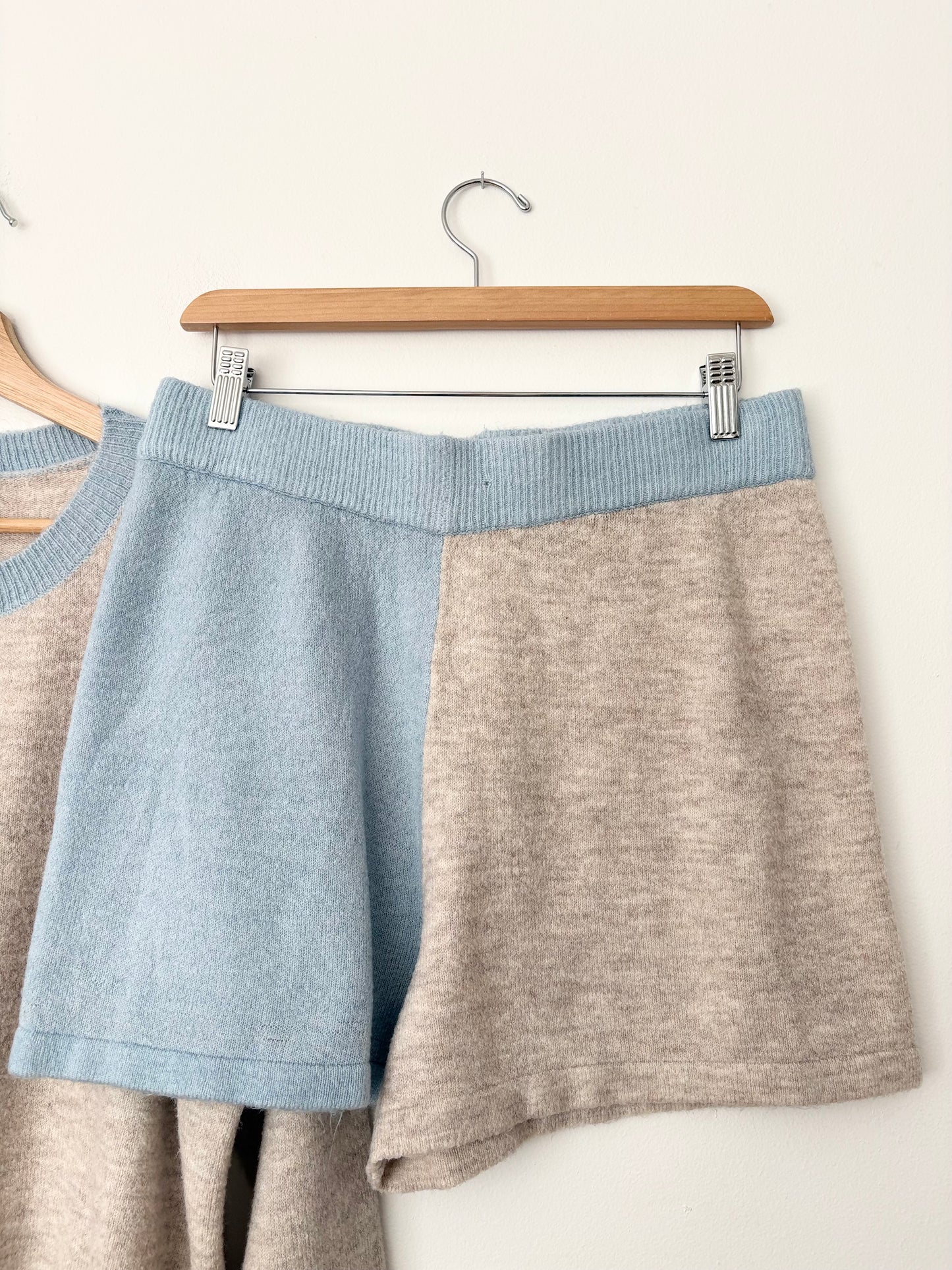 Saturday sunday Leah colorblock sweater set Large