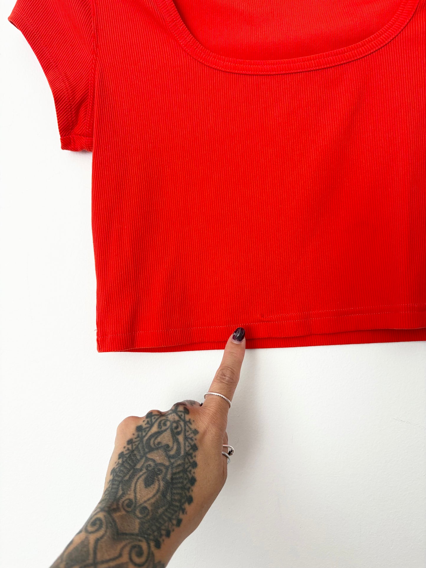 Outdoor voices rib superform cropped tee Medium