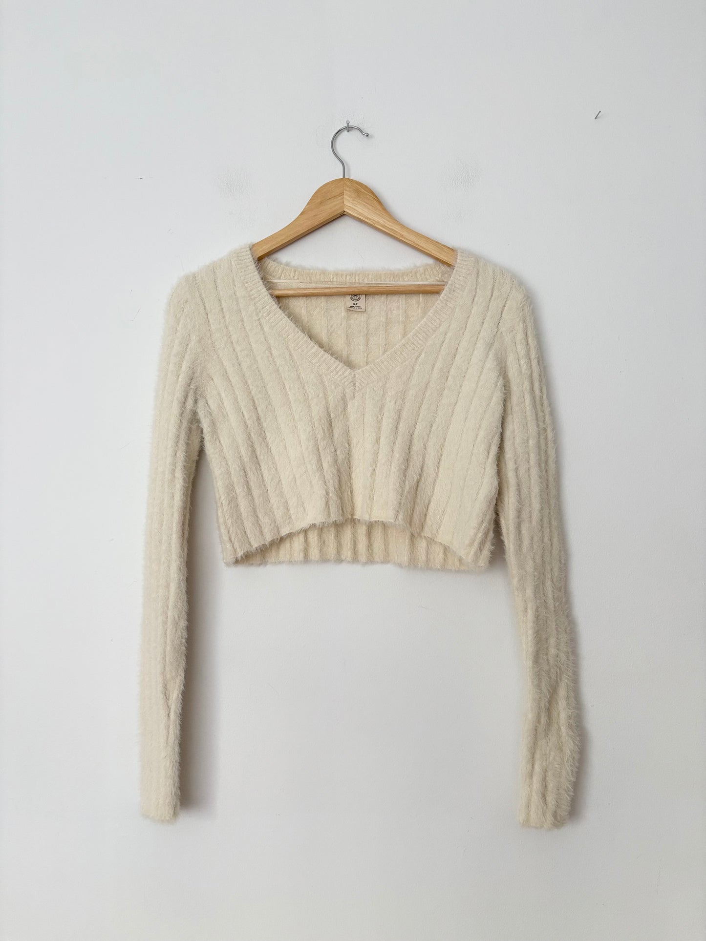 Urban Outfitters fluffy crop sweater Small