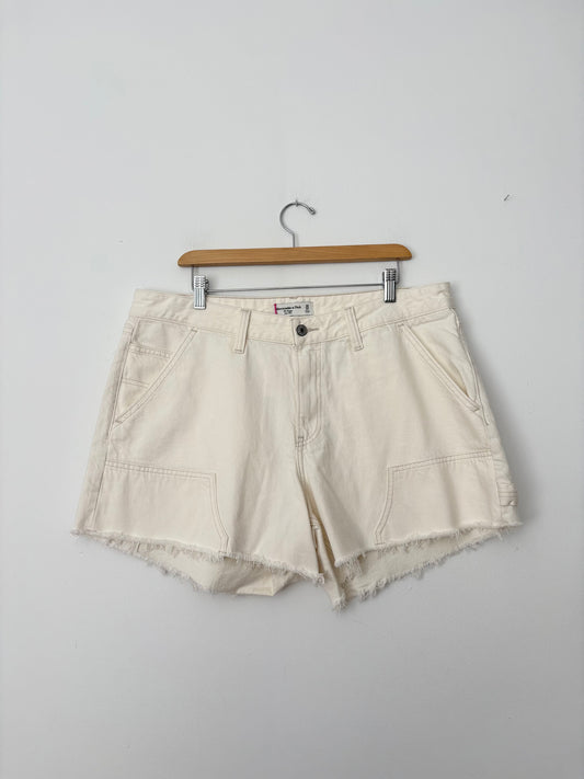 A&F Baggy low rise shorts W32