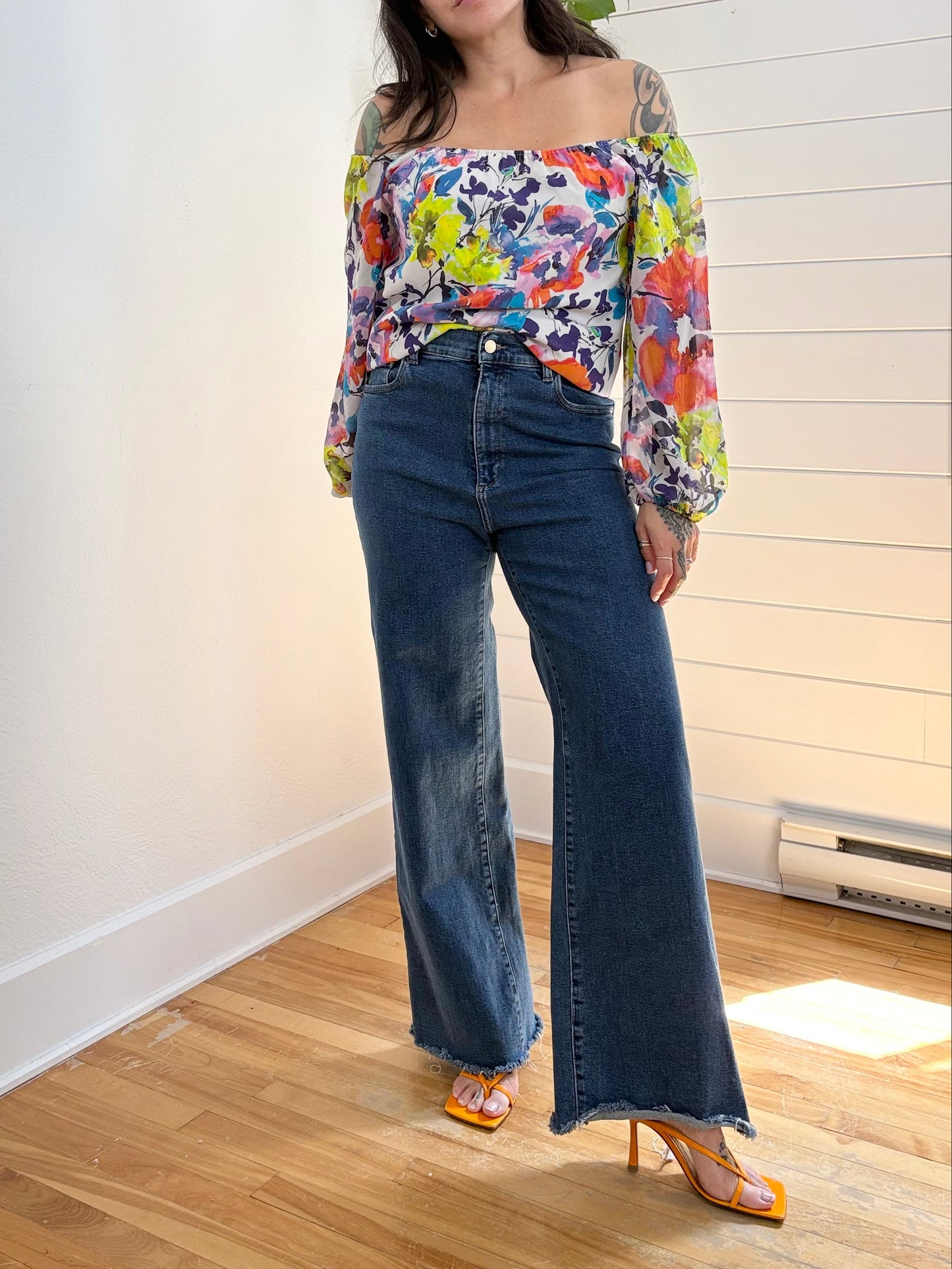 Alice + Olivia floral silk blouse XS