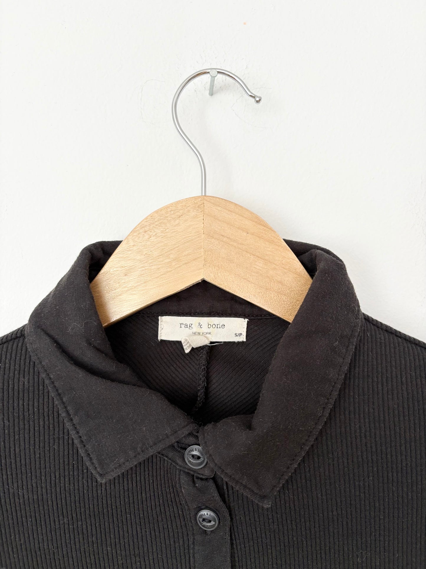 Polo à manches longues côtelé Rag & Bone Essential, taille S