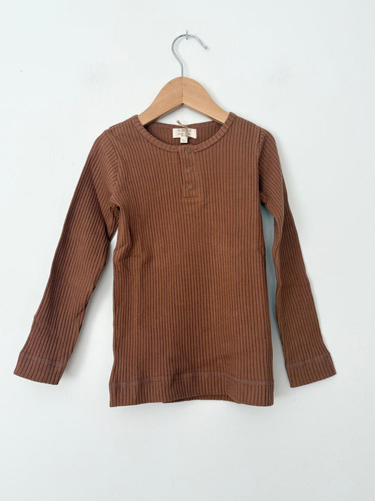 The simple folk ribbed top in cinnamon *Multiple sizes*