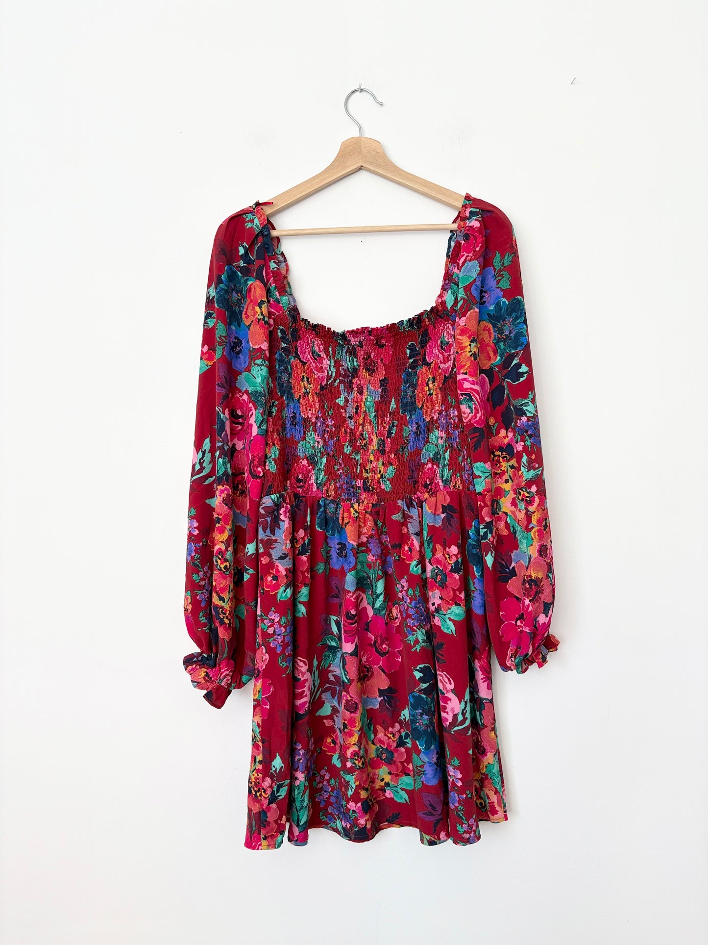 Robe longue à fleurs smockée Charles Henry à manches longues XL