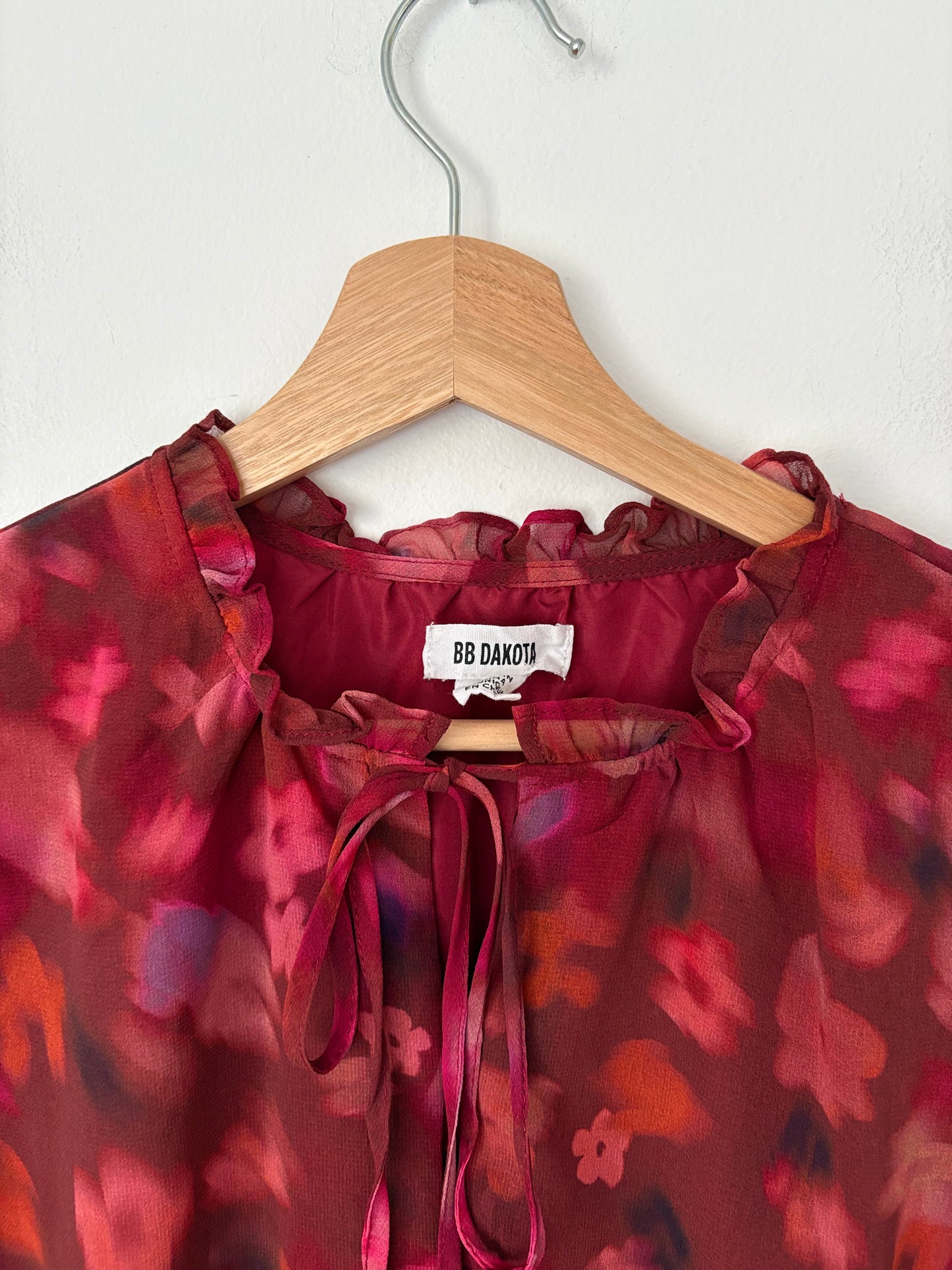 BB Dakota floral chiffon dress Large