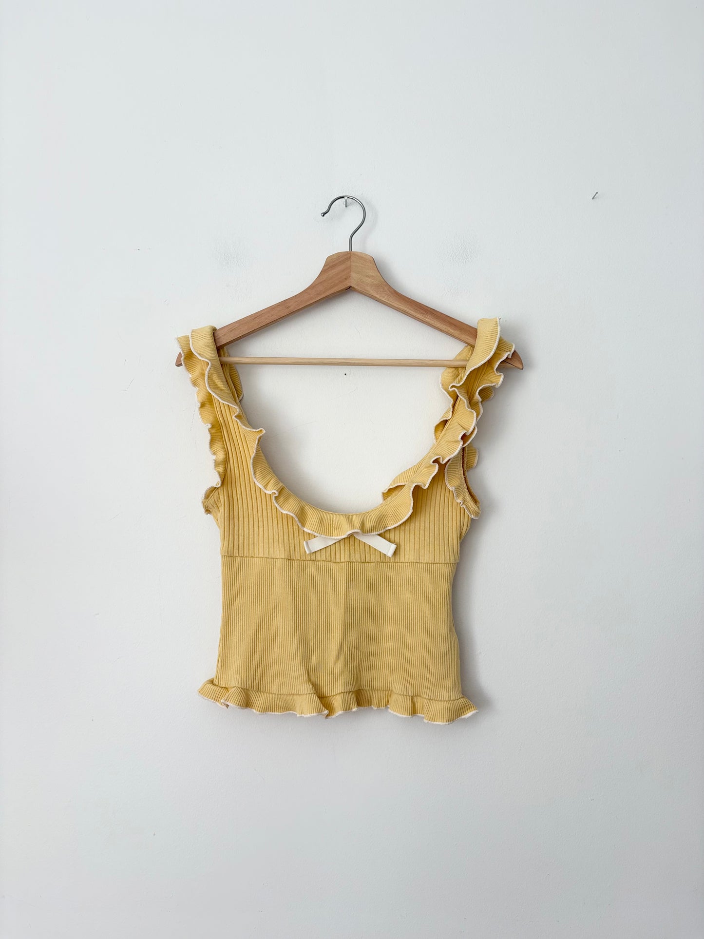 Kimchi blue Darya bow ruffle tank top Small